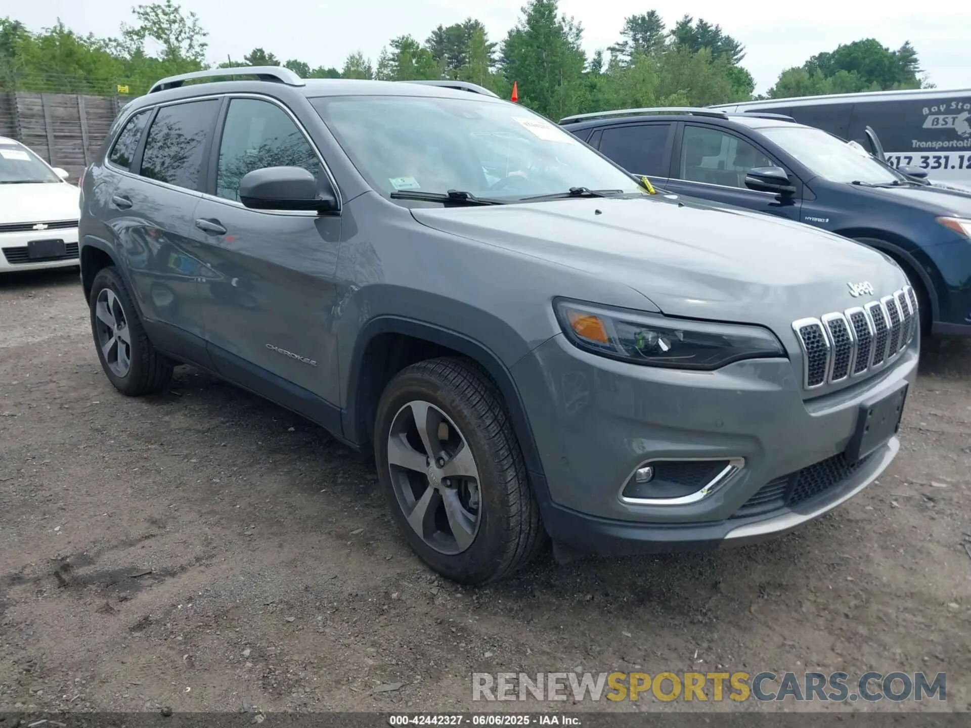 1 Photograph of a damaged car 1C4PJMDX2MD116650 JEEP CHEROKEE 2021