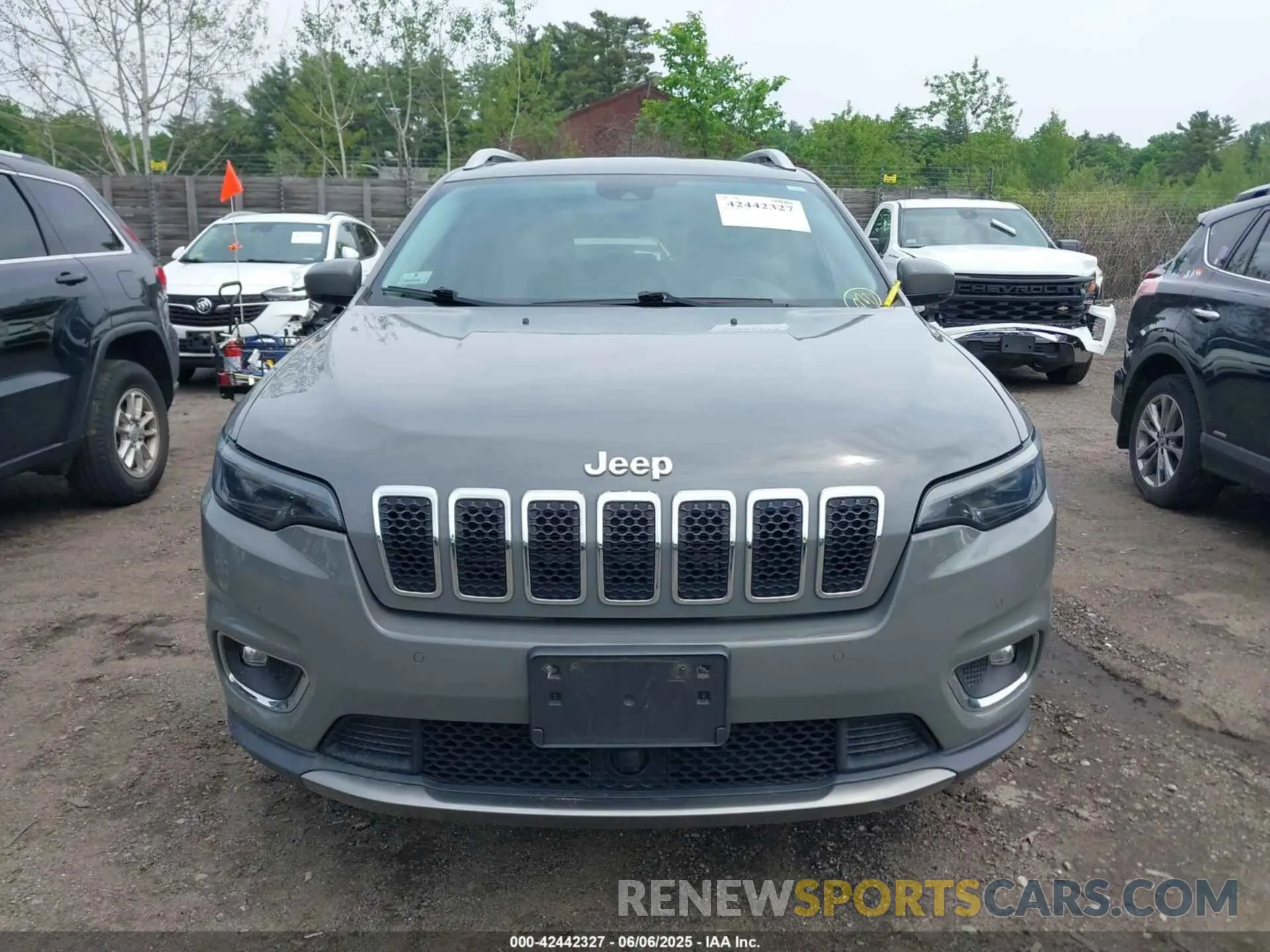 12 Photograph of a damaged car 1C4PJMDX2MD116650 JEEP CHEROKEE 2021