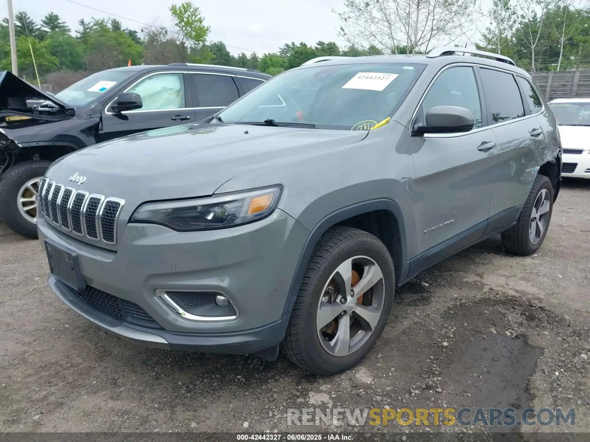 2 Photograph of a damaged car 1C4PJMDX2MD116650 JEEP CHEROKEE 2021