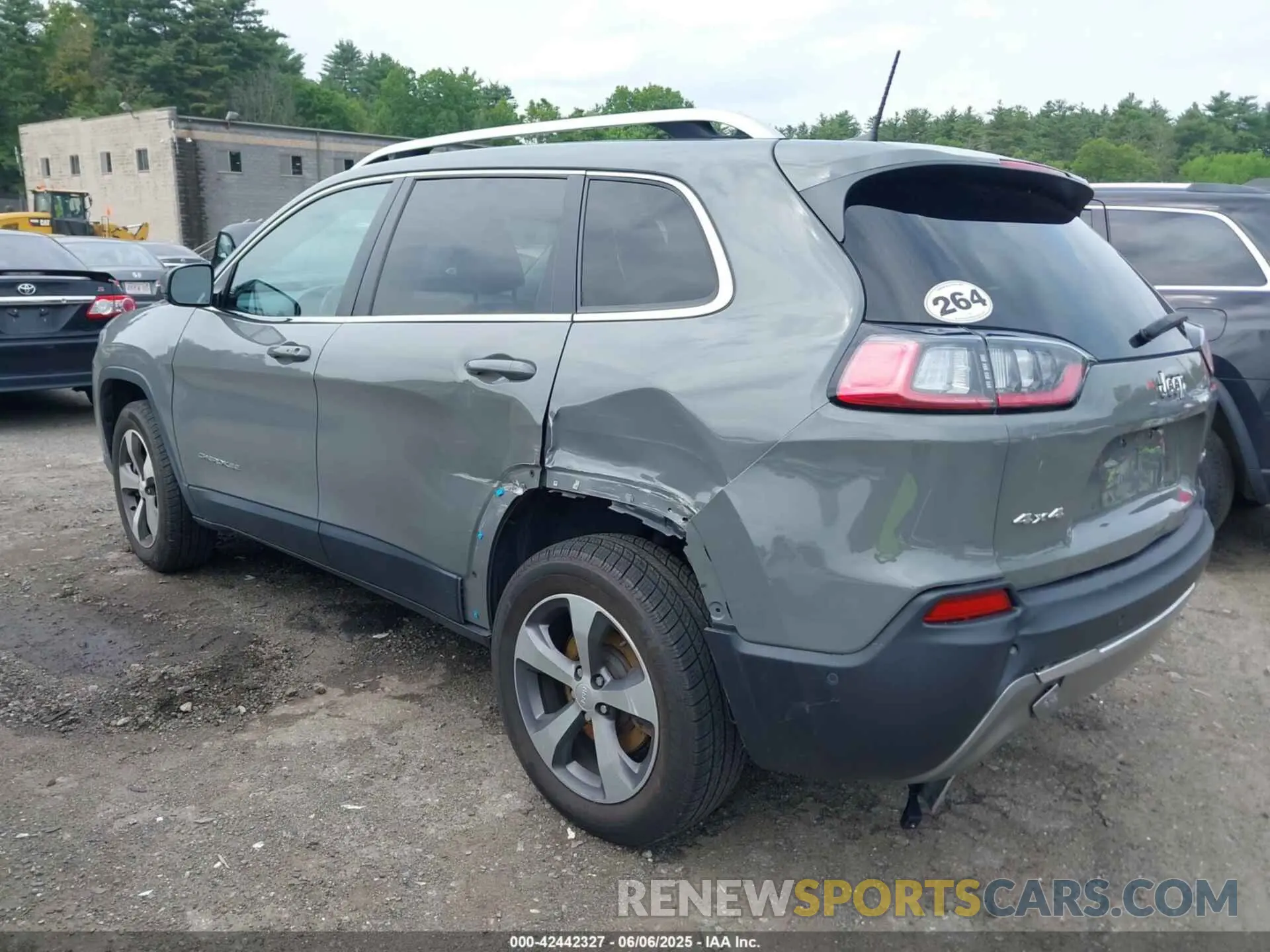 3 Photograph of a damaged car 1C4PJMDX2MD116650 JEEP CHEROKEE 2021
