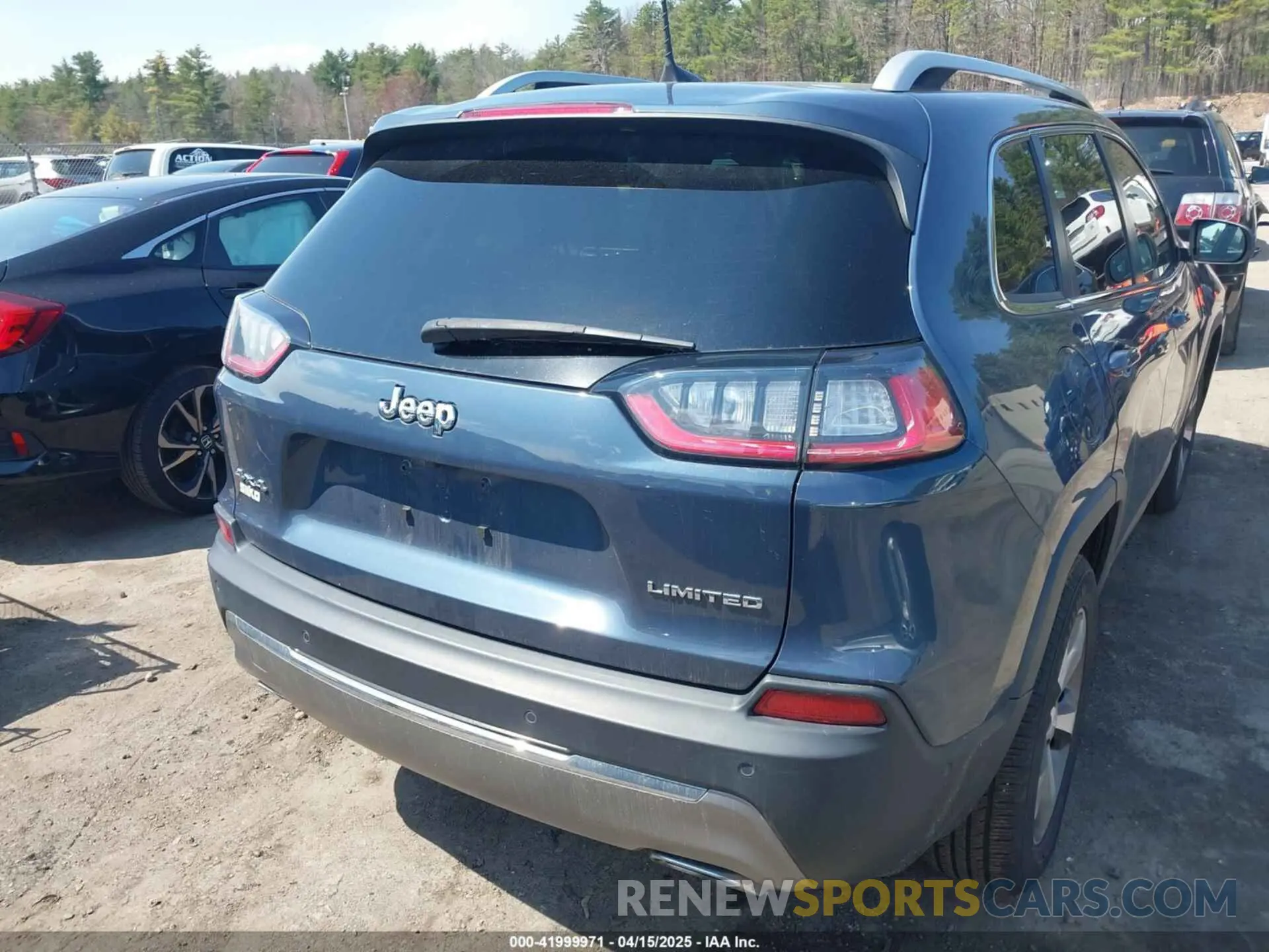 16 Photograph of a damaged car 1C4PJMDX2MD201391 JEEP CHEROKEE 2021