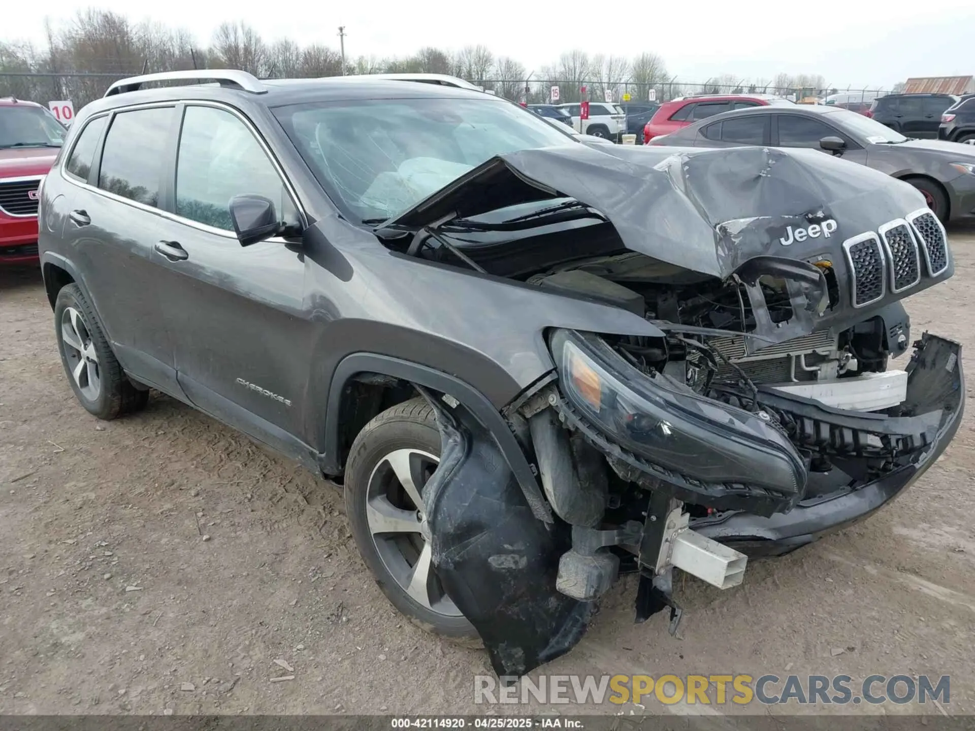 1 Photograph of a damaged car 1C4PJMDXXMD215667 JEEP CHEROKEE 2021