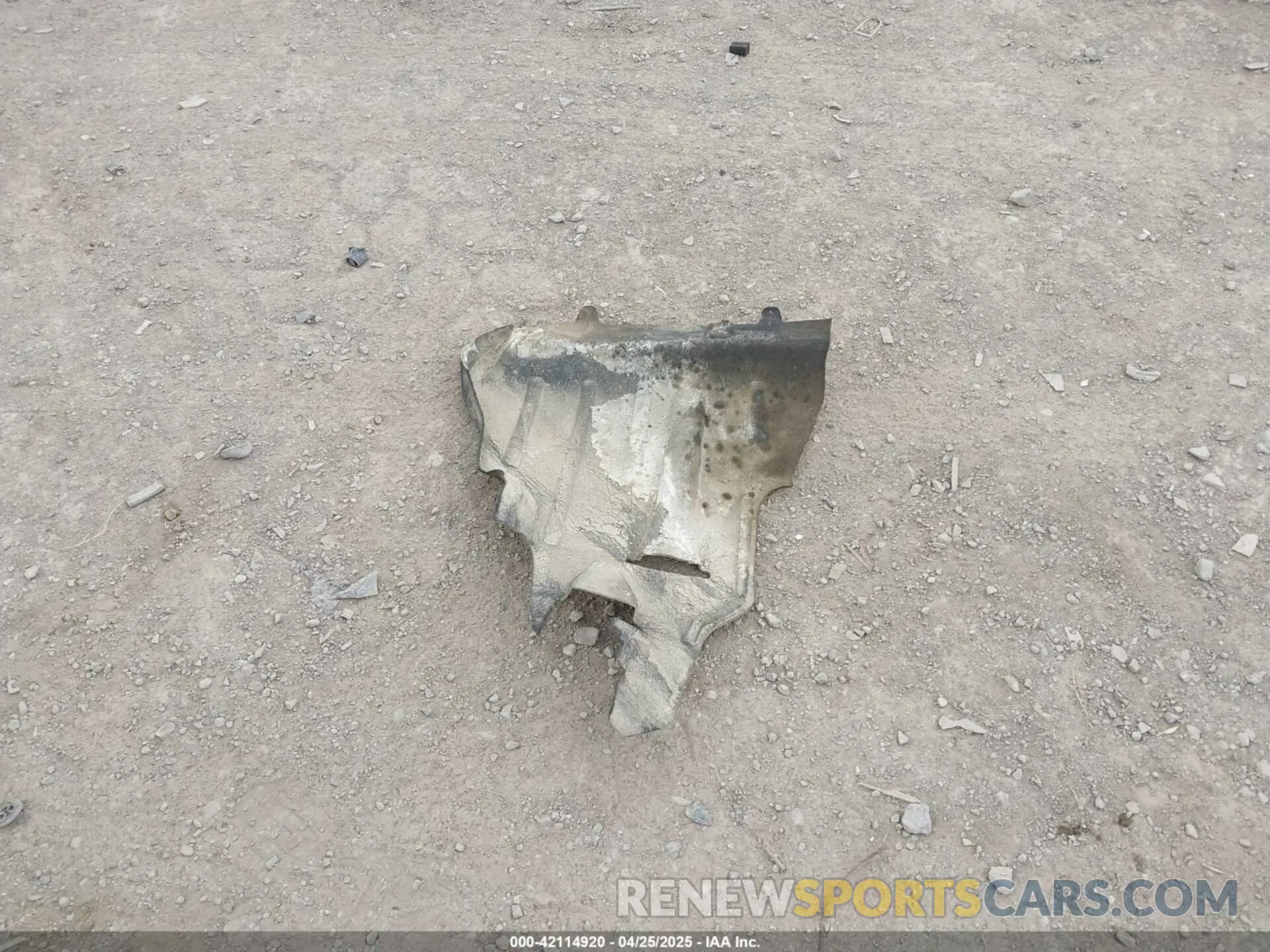 11 Photograph of a damaged car 1C4PJMDXXMD215667 JEEP CHEROKEE 2021