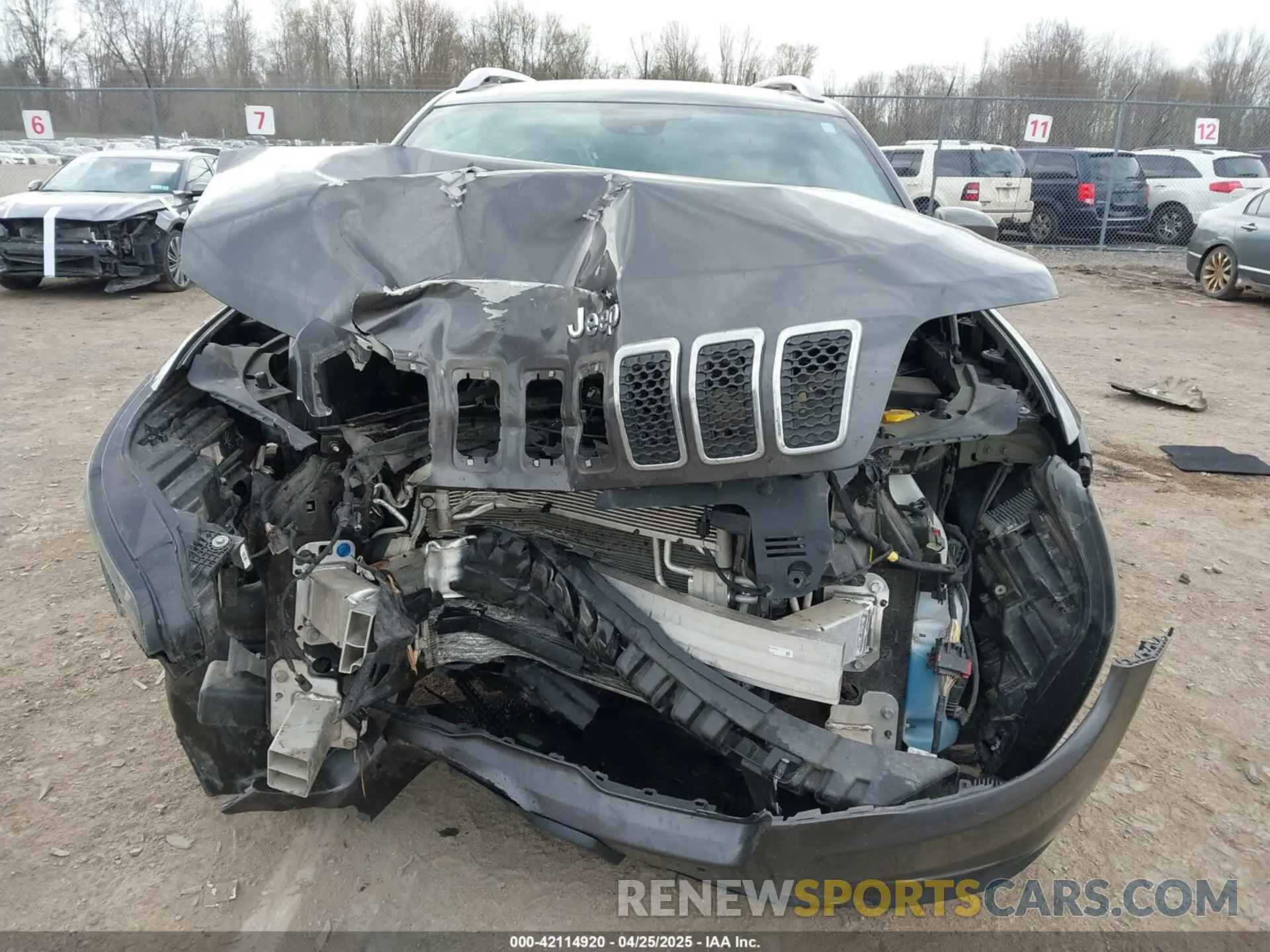 12 Photograph of a damaged car 1C4PJMDXXMD215667 JEEP CHEROKEE 2021