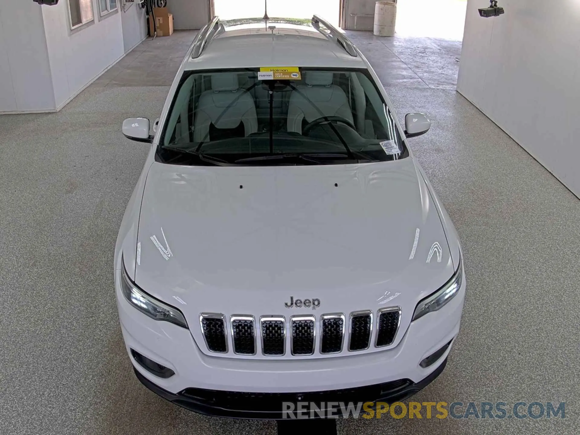 16 Photograph of a damaged car 1C4PJMLB0MD215537 JEEP CHEROKEE 2021