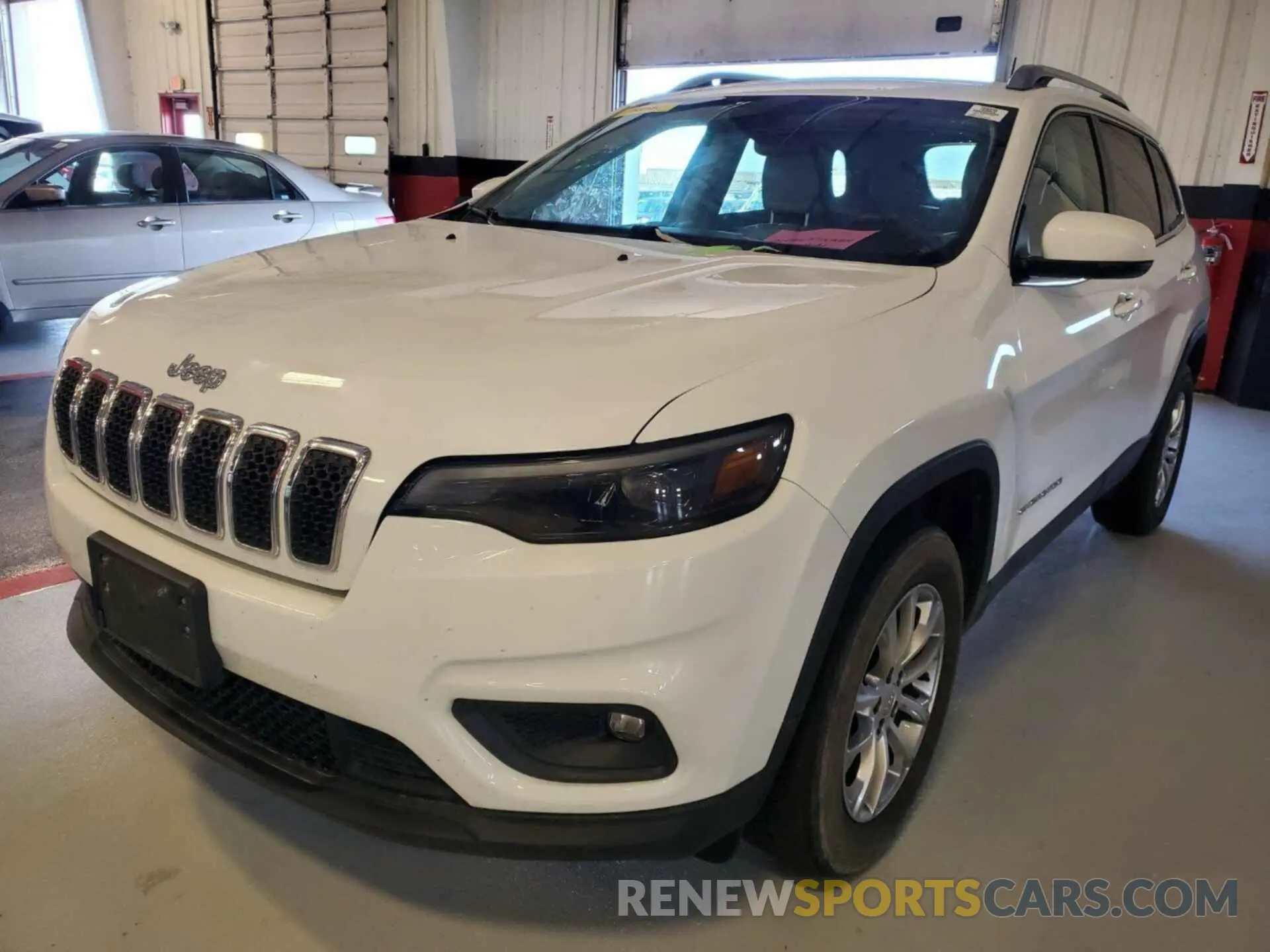 1 Photograph of a damaged car 1C4PJMLB1MD221315 JEEP CHEROKEE 2021