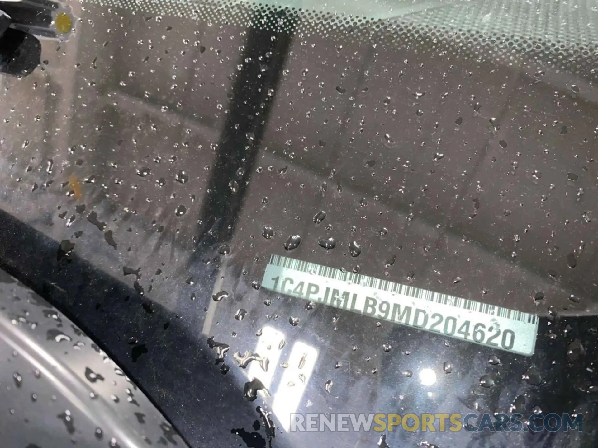 13 Photograph of a damaged car 1C4PJMLB9MD204620 JEEP CHEROKEE 2021