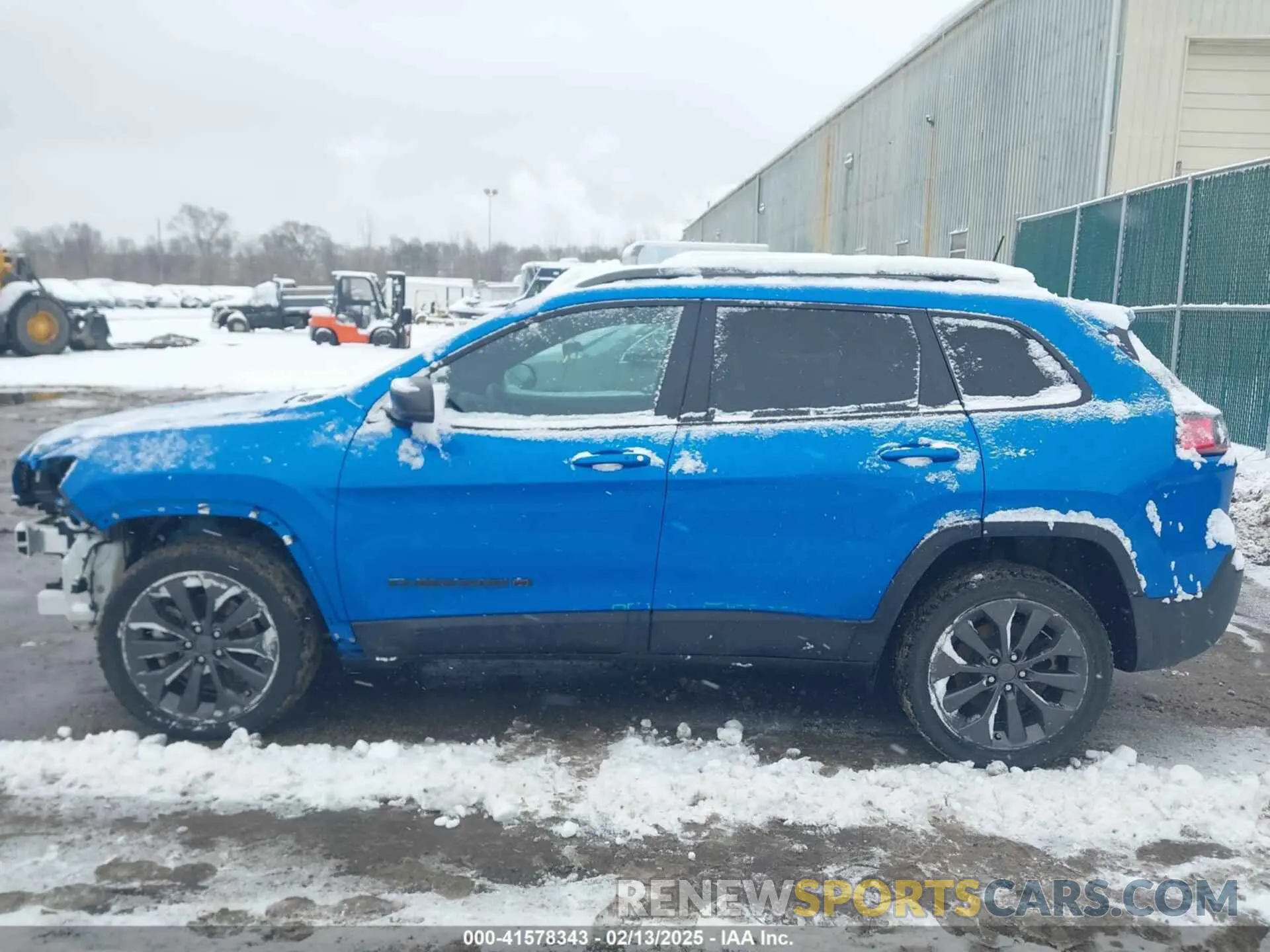 15 Photograph of a damaged car 1C4PJMMX0MD183196 JEEP CHEROKEE 2021