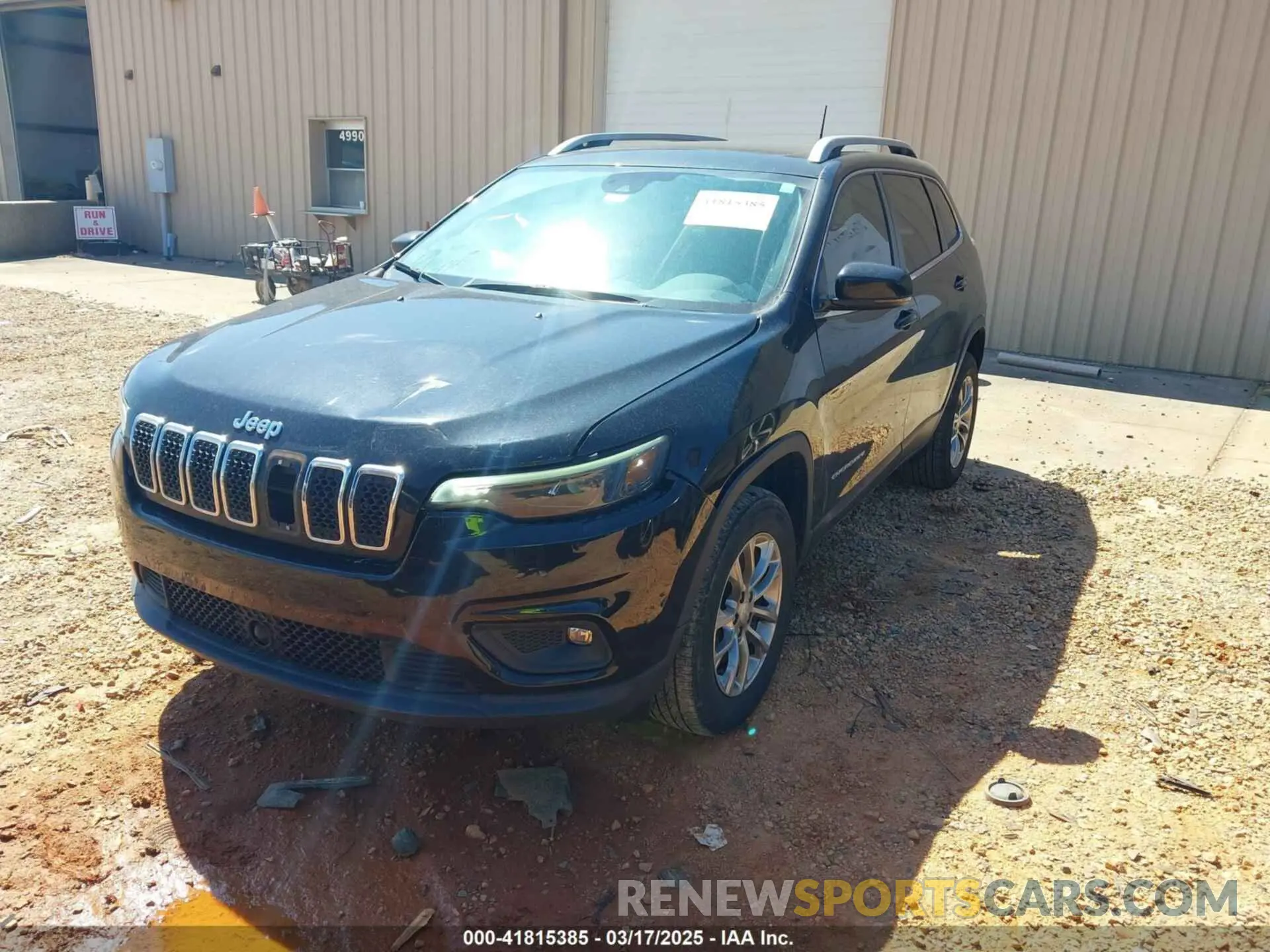 2 Photograph of a damaged car 1C4PJMMX1MD109611 JEEP CHEROKEE 2021