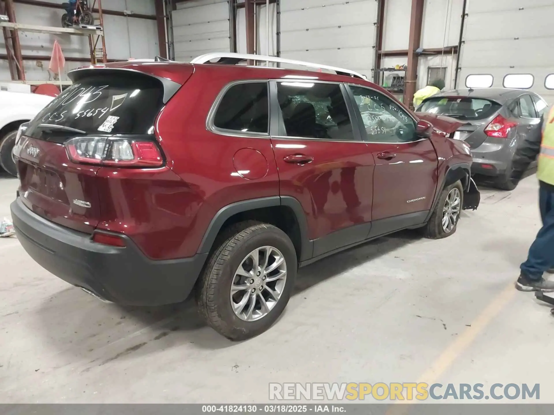 4 Photograph of a damaged car 1C4PJMMX1MD131043 JEEP CHEROKEE 2021