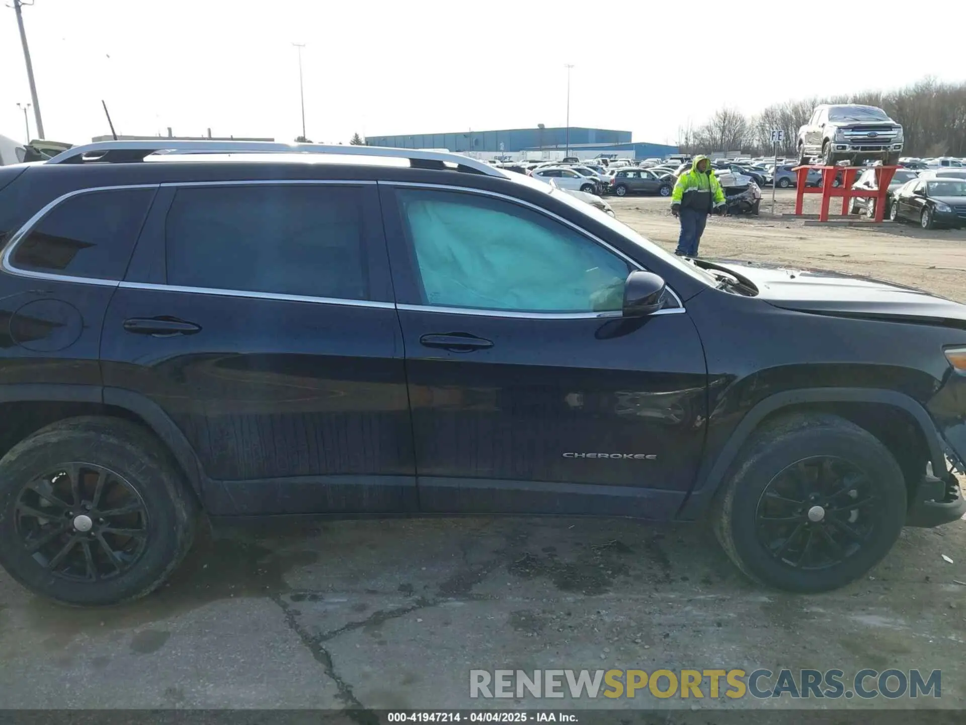 13 Photograph of a damaged car 1C4PJMMX1MD216254 JEEP CHEROKEE 2021