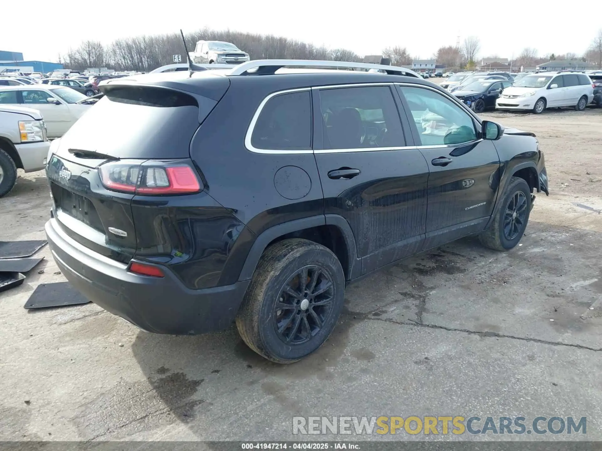4 Photograph of a damaged car 1C4PJMMX1MD216254 JEEP CHEROKEE 2021