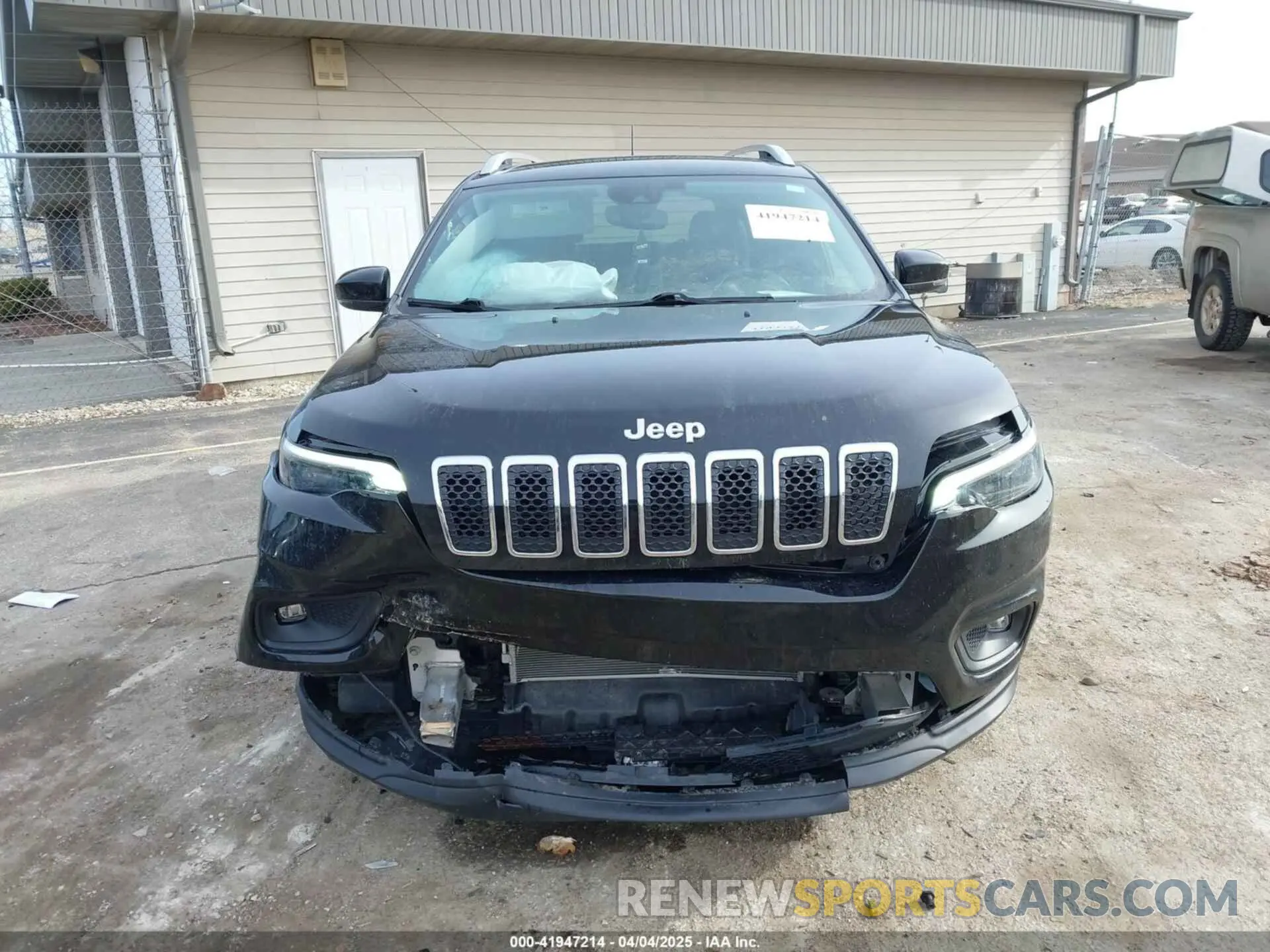 6 Photograph of a damaged car 1C4PJMMX1MD216254 JEEP CHEROKEE 2021