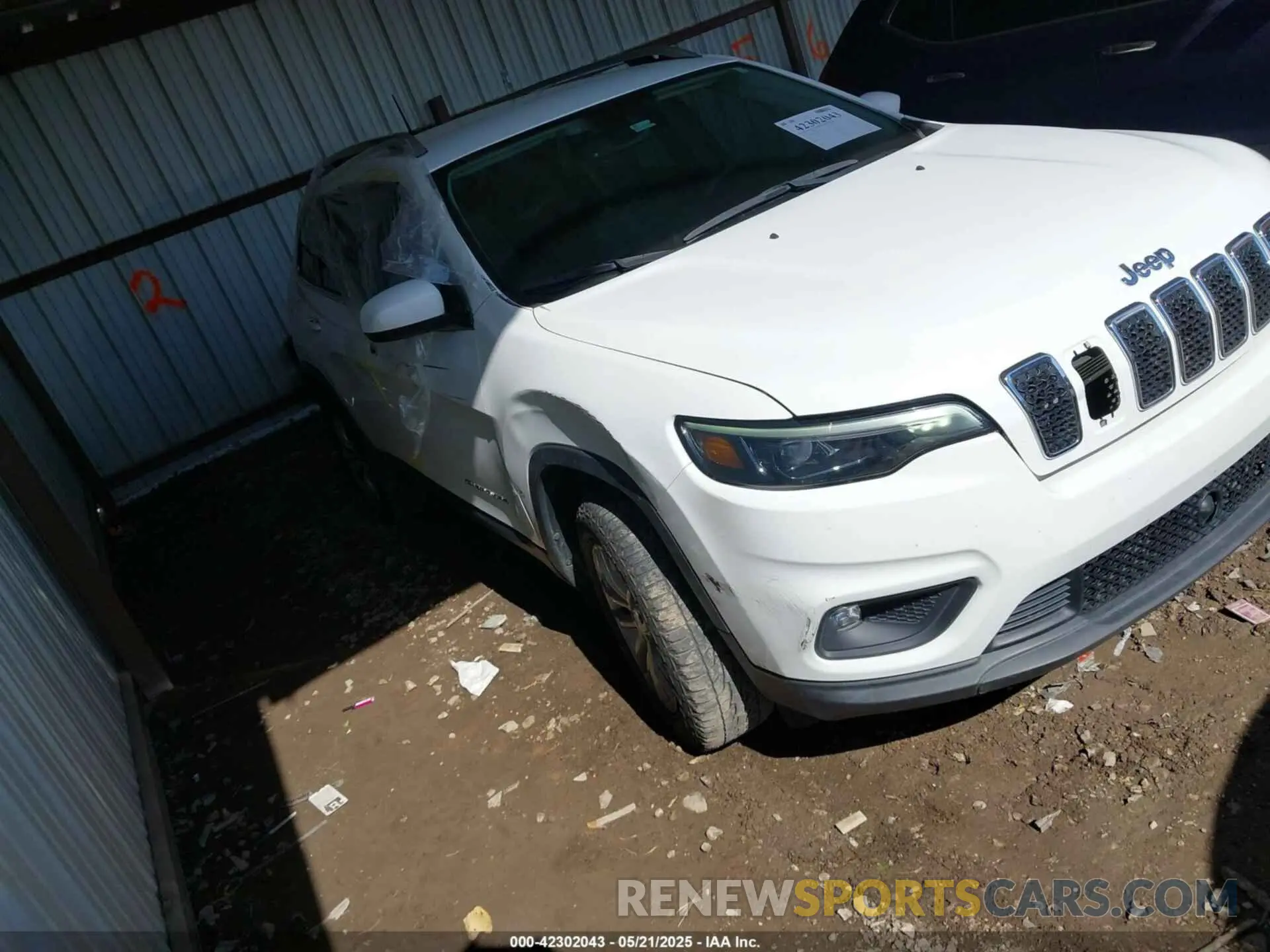 1 Photograph of a damaged car 1C4PJMMX4MD245019 JEEP CHEROKEE 2021
