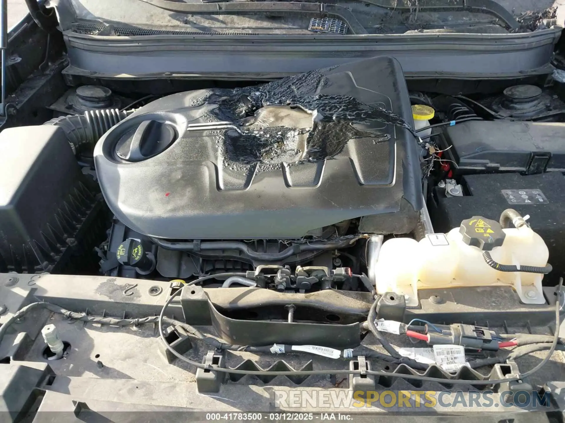 10 Photograph of a damaged car 1C4PJMMX8MD166775 JEEP CHEROKEE 2021