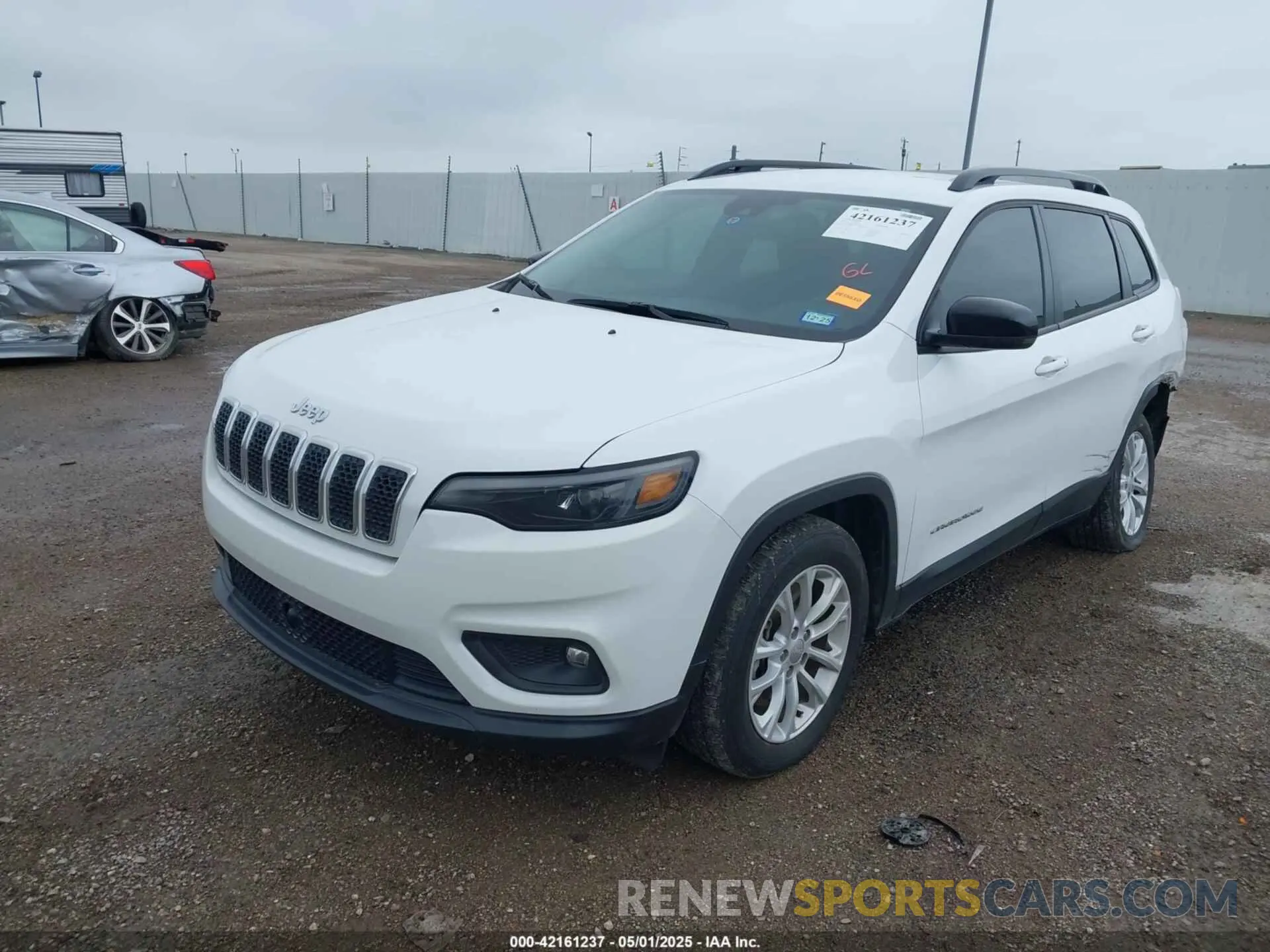 2 Photograph of a damaged car 1C4PJLMX1ND535178 JEEP CHEROKEE 2022