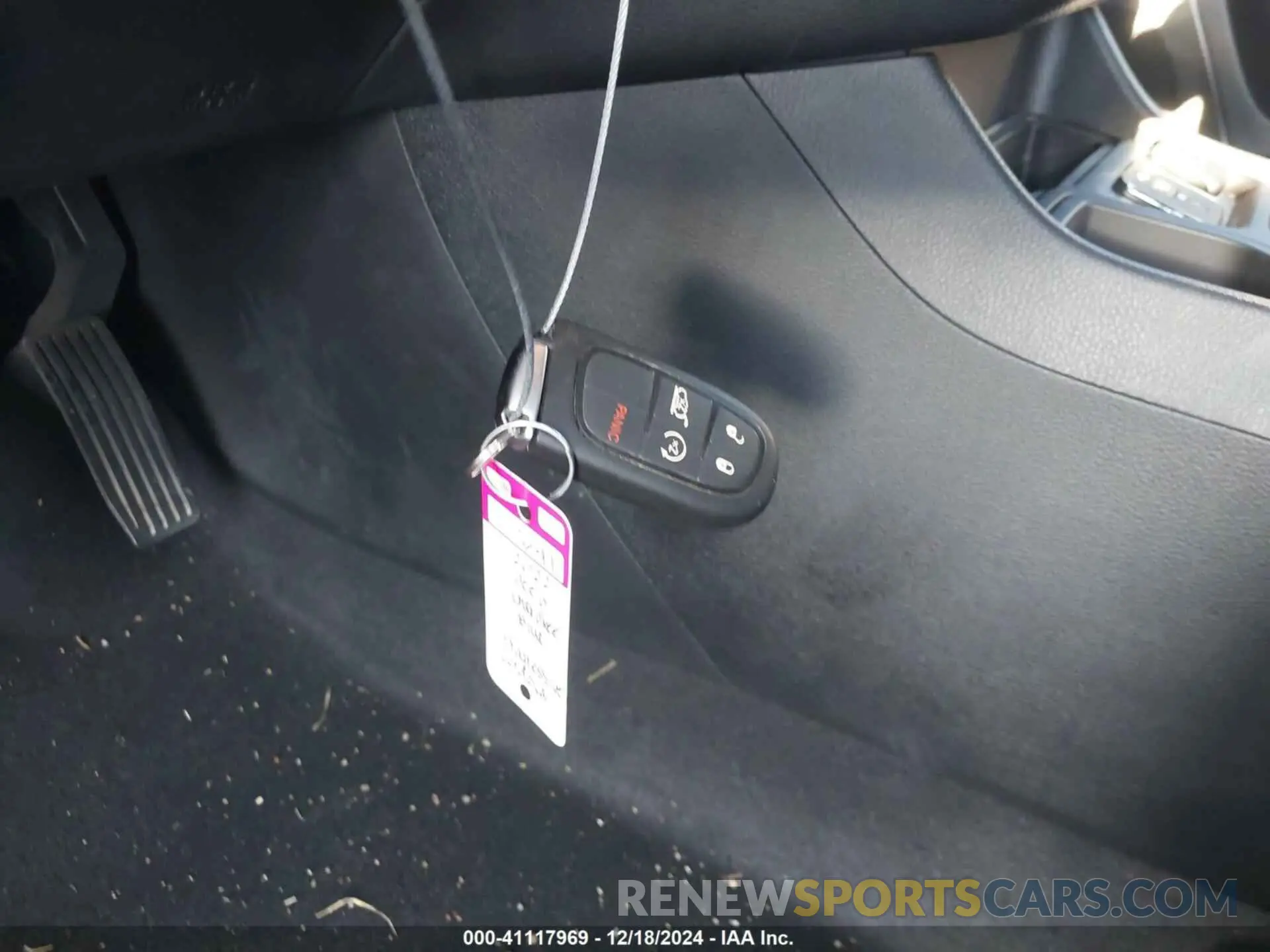 11 Photograph of a damaged car 1C4PJLMX2ND524156 JEEP CHEROKEE 2022