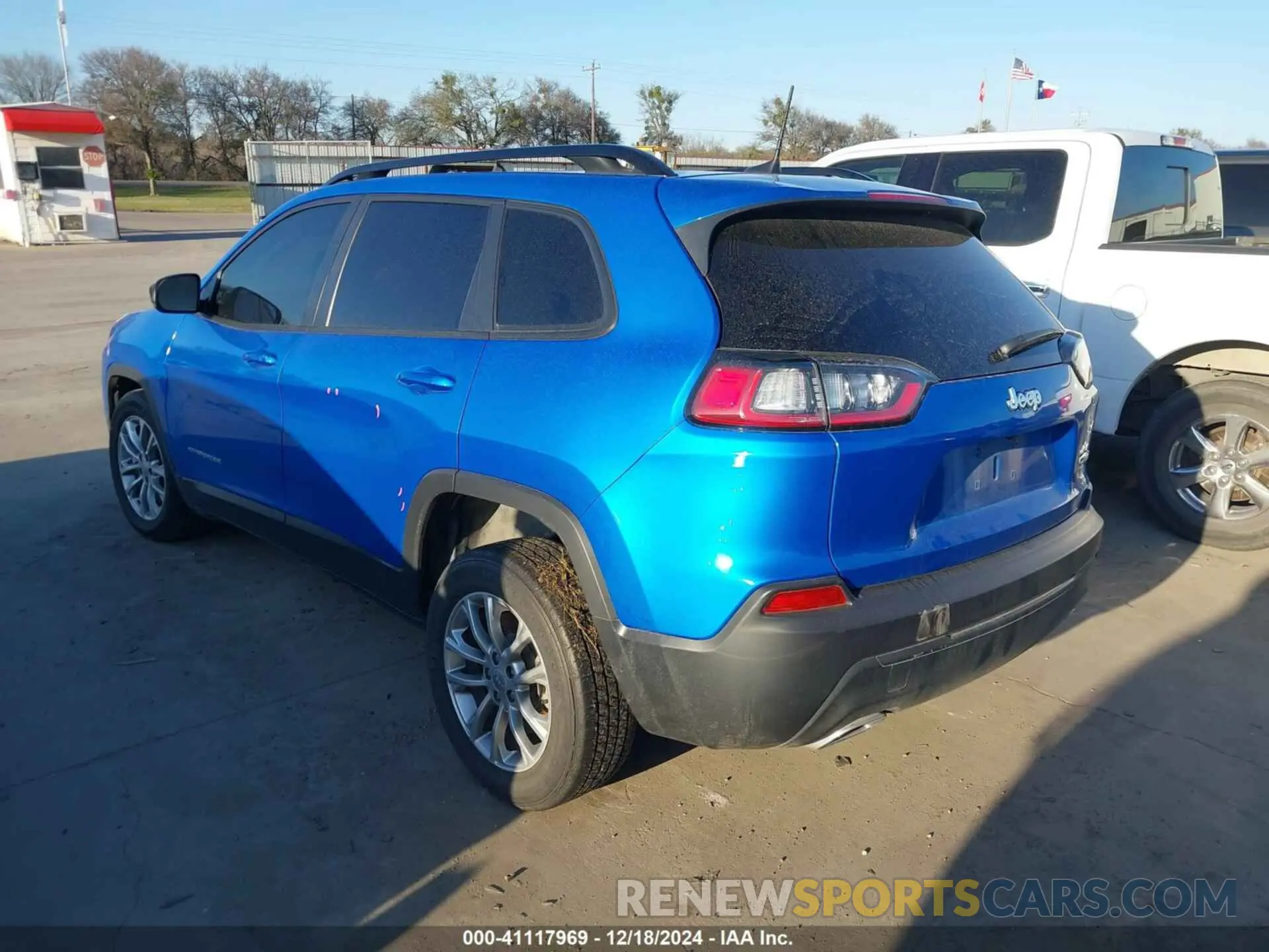 3 Photograph of a damaged car 1C4PJLMX2ND524156 JEEP CHEROKEE 2022