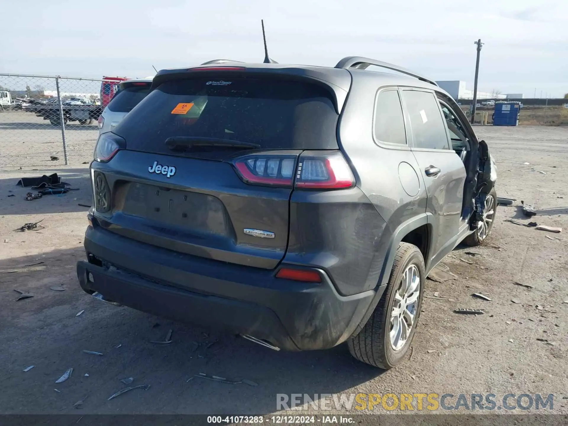 4 Photograph of a damaged car 1C4PJLMX6ND535323 JEEP CHEROKEE 2022