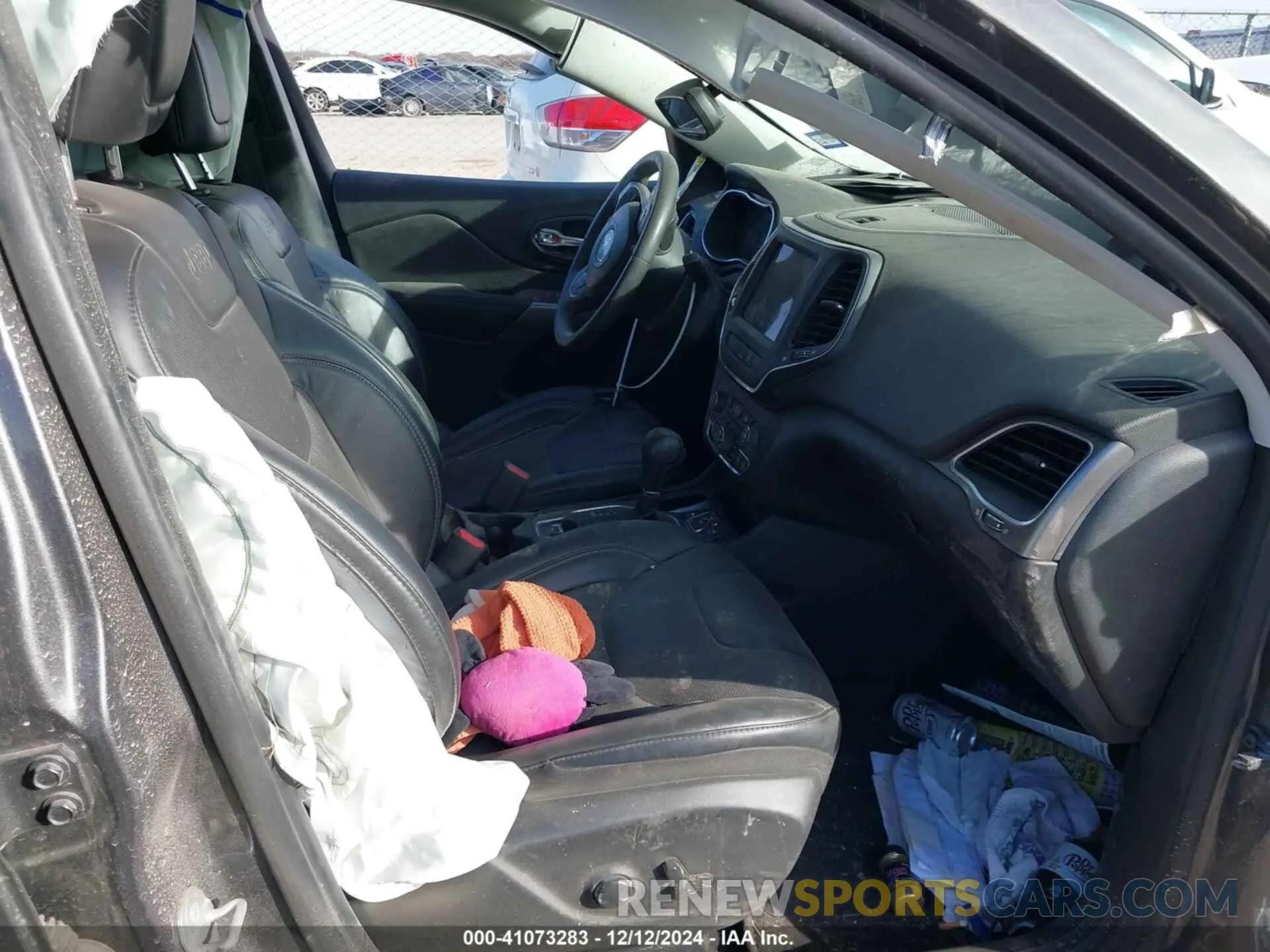 5 Photograph of a damaged car 1C4PJLMX6ND535323 JEEP CHEROKEE 2022