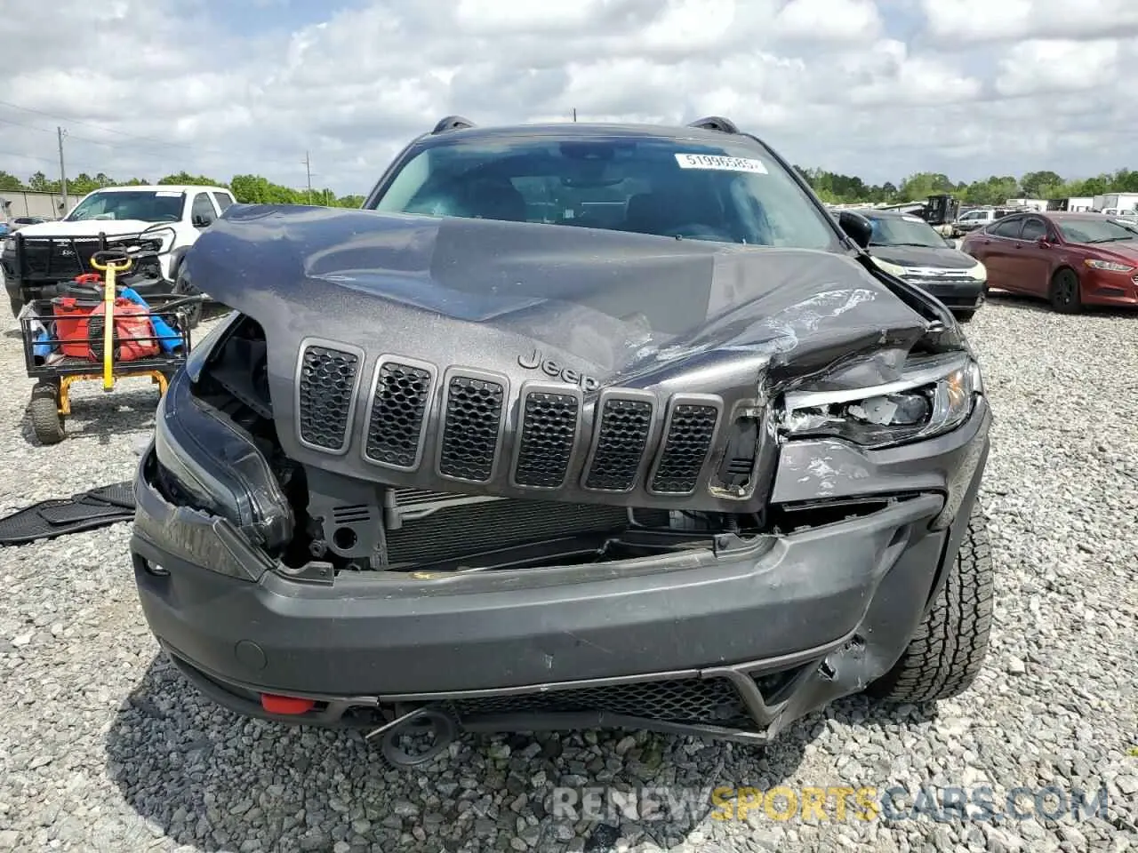 5 Photograph of a damaged car 1C4PJMBX1ND510760 JEEP CHEROKEE 2022