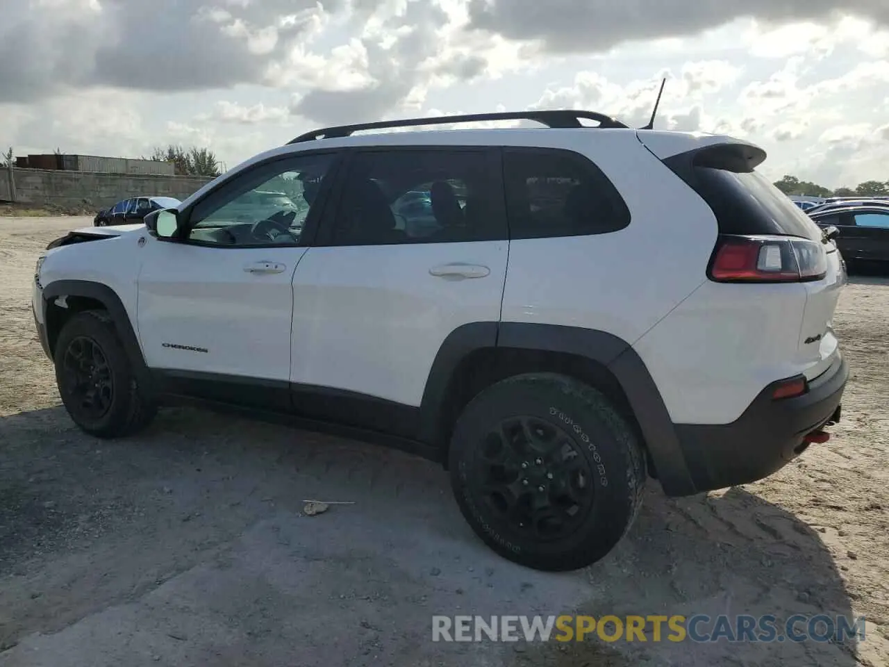 2 Фотография поврежденного автомобиля 1C4PJMBX4ND518819 JEEP CHEROKEE 2022
