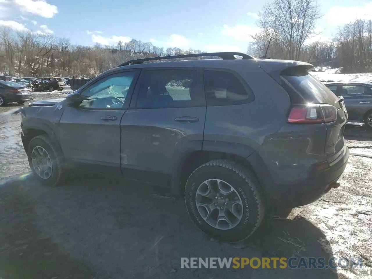 2 Photograph of a damaged car 1C4PJMBX4ND518870 JEEP CHEROKEE 2022