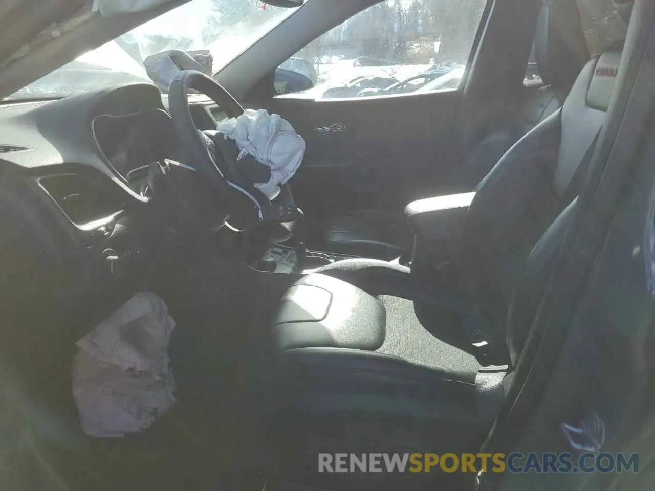 7 Photograph of a damaged car 1C4PJMBX4ND518870 JEEP CHEROKEE 2022