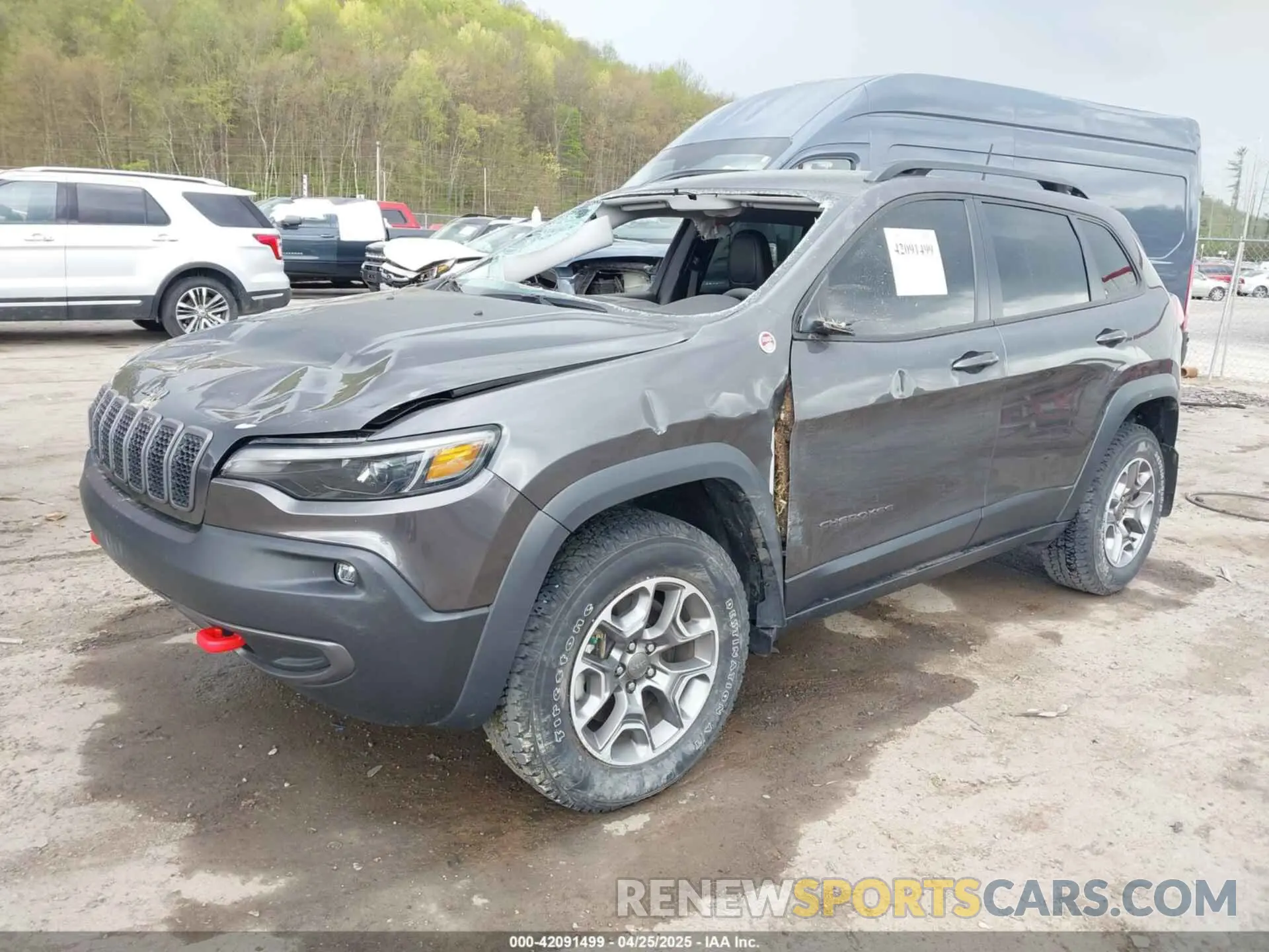2 Photograph of a damaged car 1C4PJMBX5ND518361 JEEP CHEROKEE 2022