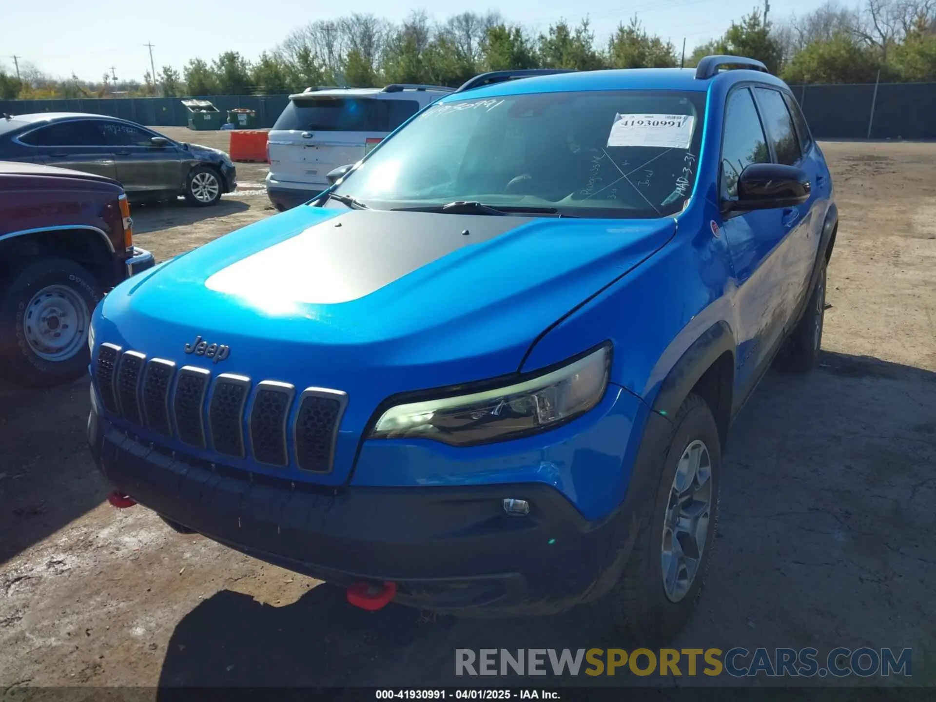 2 Photograph of a damaged car 1C4PJMBX5ND553336 JEEP CHEROKEE 2022