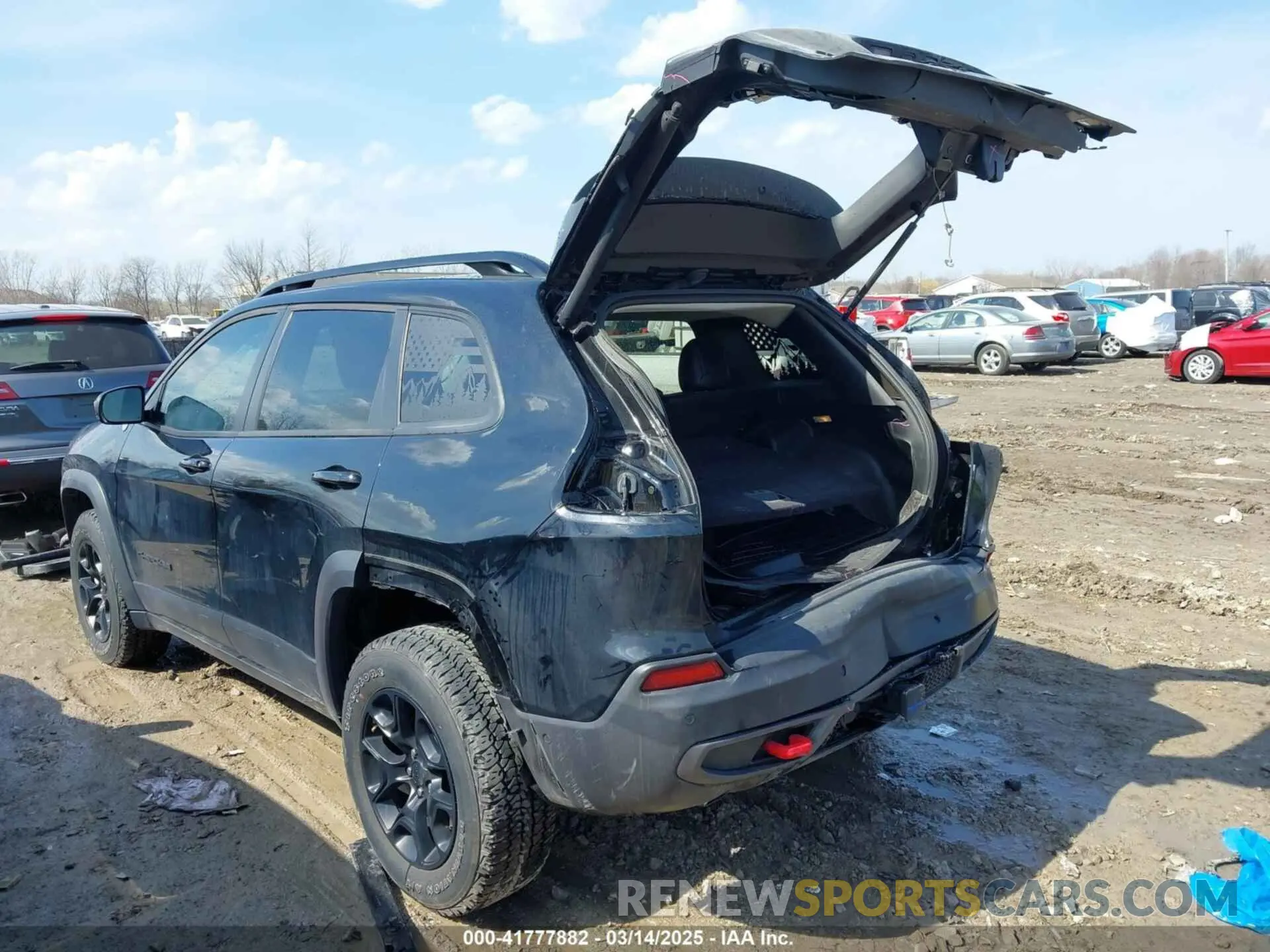 3 Фотография поврежденного автомобиля 1C4PJMBN3PD104741 JEEP CHEROKEE 2023