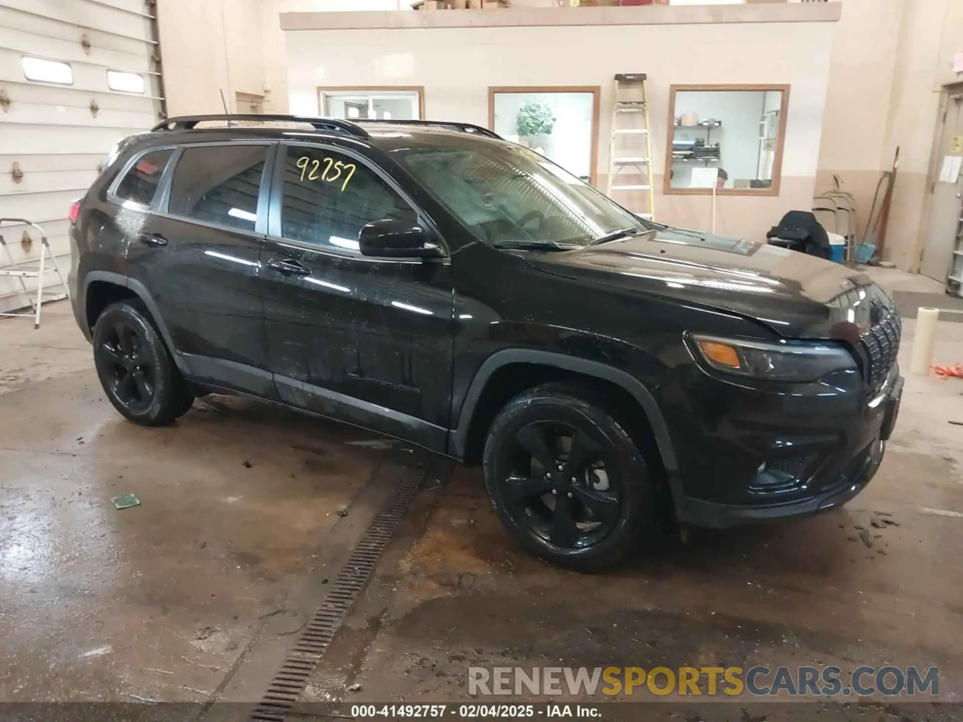 1 Photograph of a damaged car 1C4PJMMB3PD106265 JEEP CHEROKEE 2023