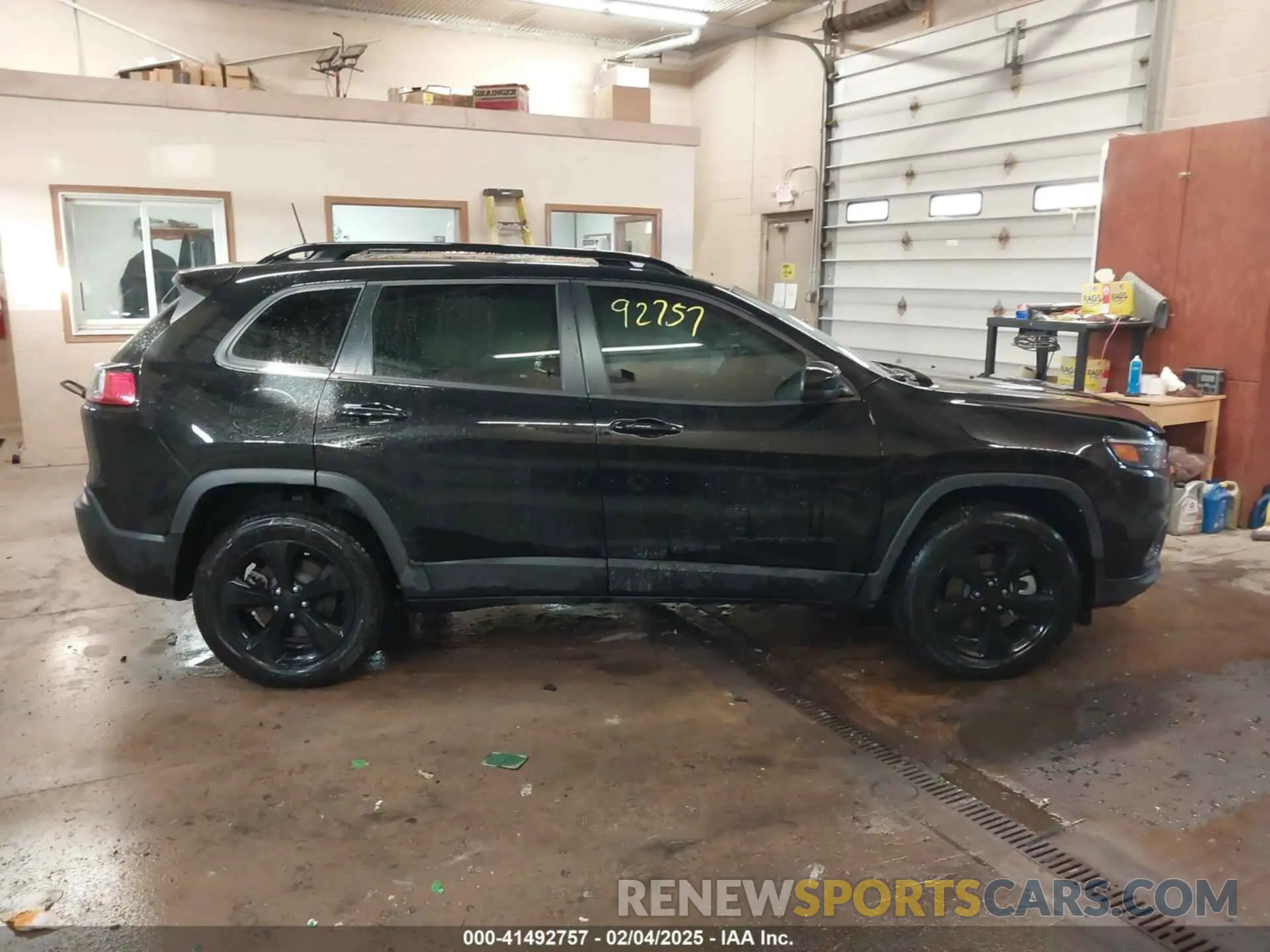 13 Photograph of a damaged car 1C4PJMMB3PD106265 JEEP CHEROKEE 2023