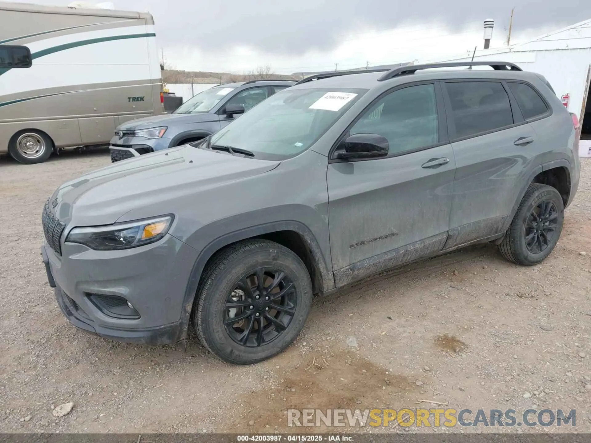 2 Photograph of a damaged car 1C4PJMMB3PD110901 JEEP CHEROKEE 2023