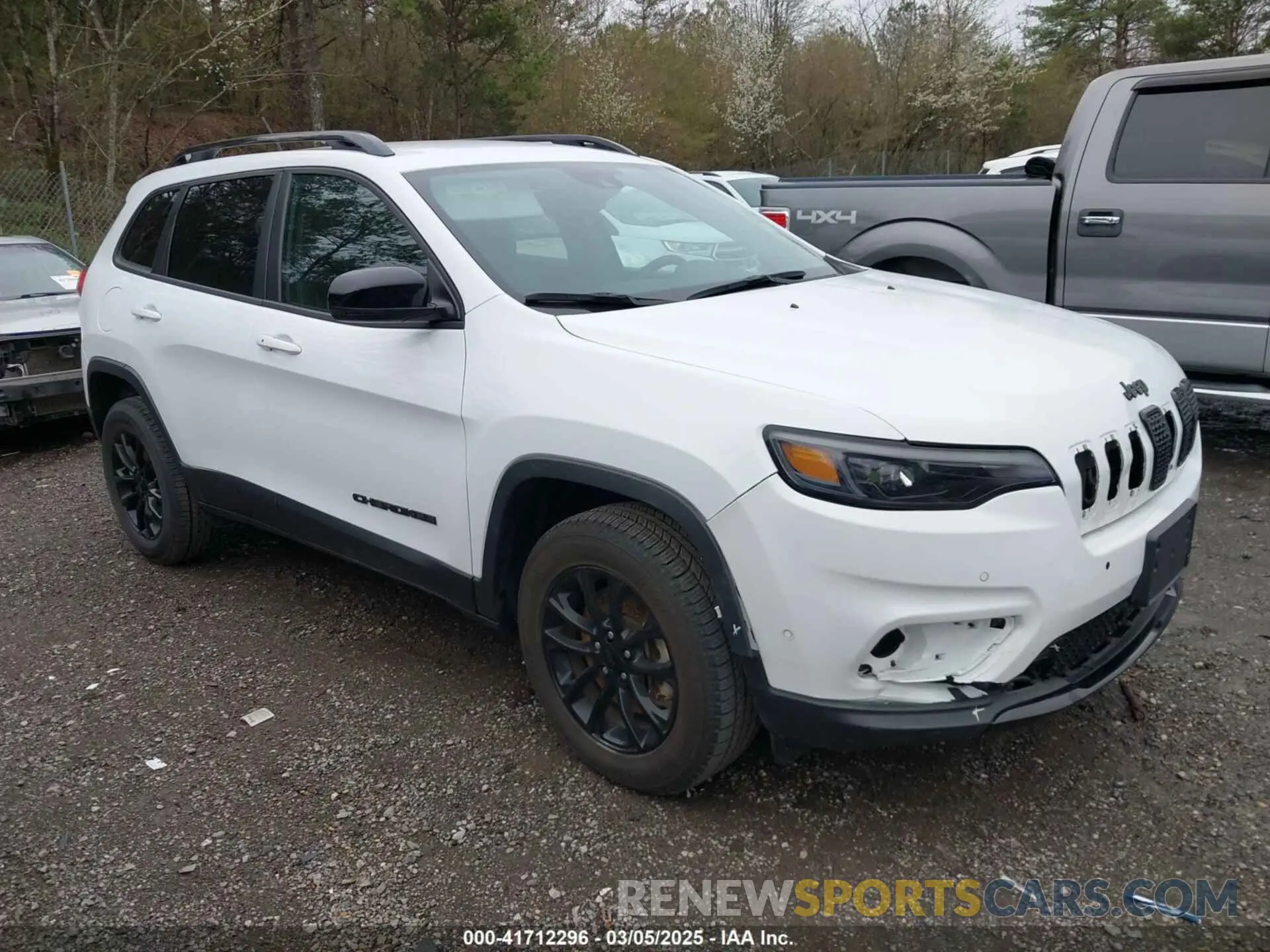 13 Photograph of a damaged car 1C4PJMMB4PD115380 JEEP CHEROKEE 2023