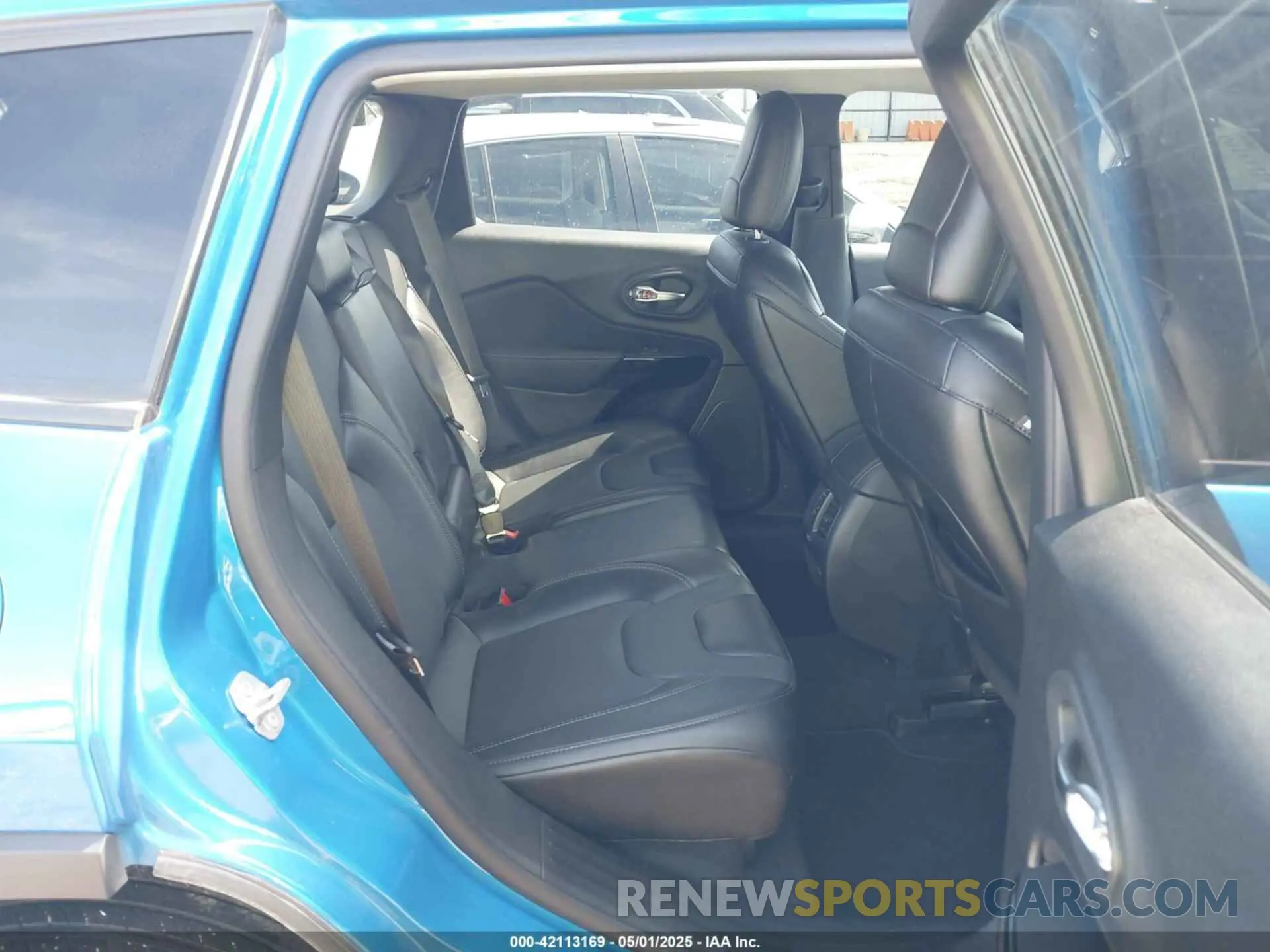 8 Фотография поврежденного автомобиля 1C4PJMMB5PD108096 JEEP CHEROKEE 2023