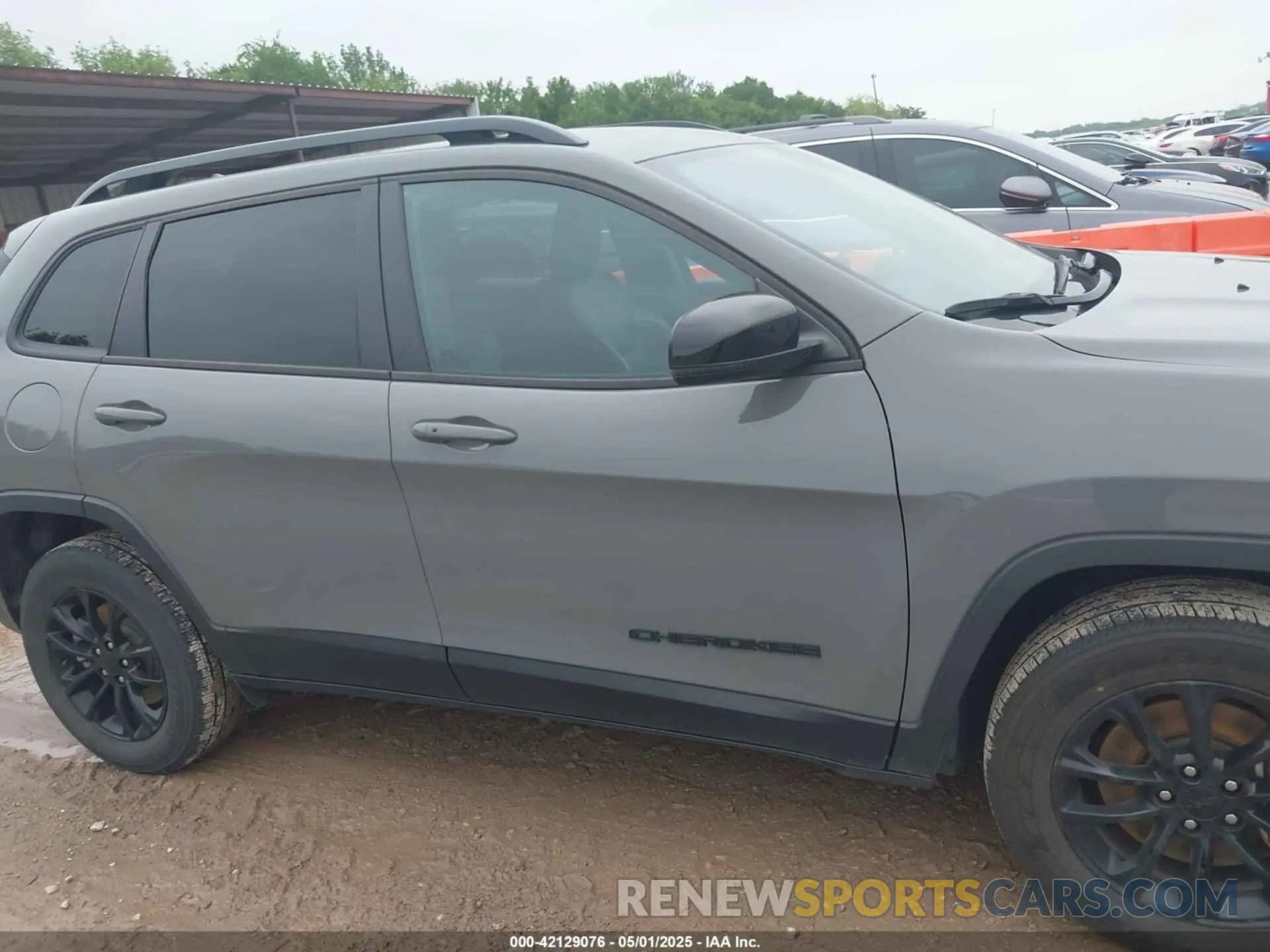13 Фотография поврежденного автомобиля 1C4PJMMB5PD114674 JEEP CHEROKEE 2023