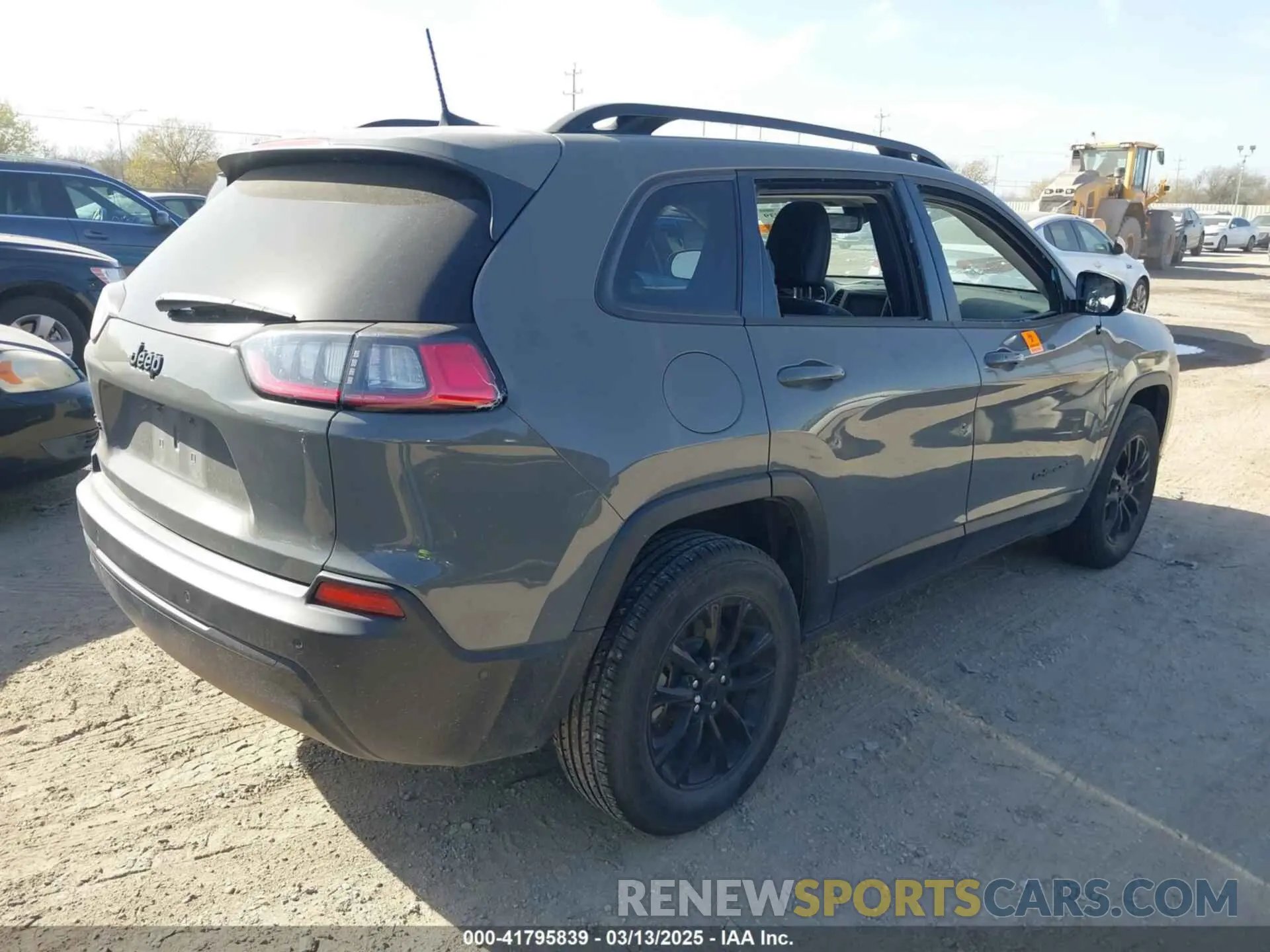 4 Photograph of a damaged car 1C4PJMMB8PD111042 JEEP CHEROKEE 2023