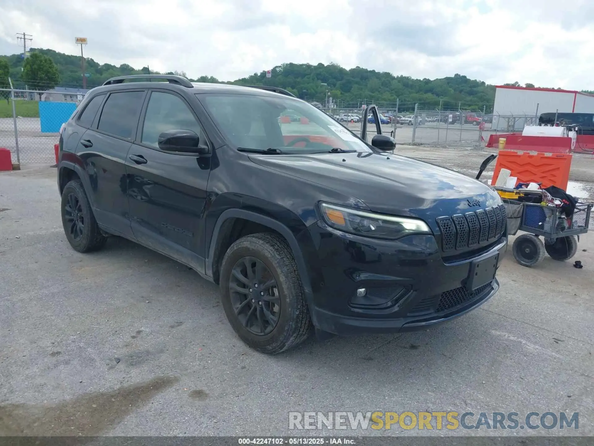 1 Фотография поврежденного автомобиля 1C4PJMMB9PD105976 JEEP CHEROKEE 2023