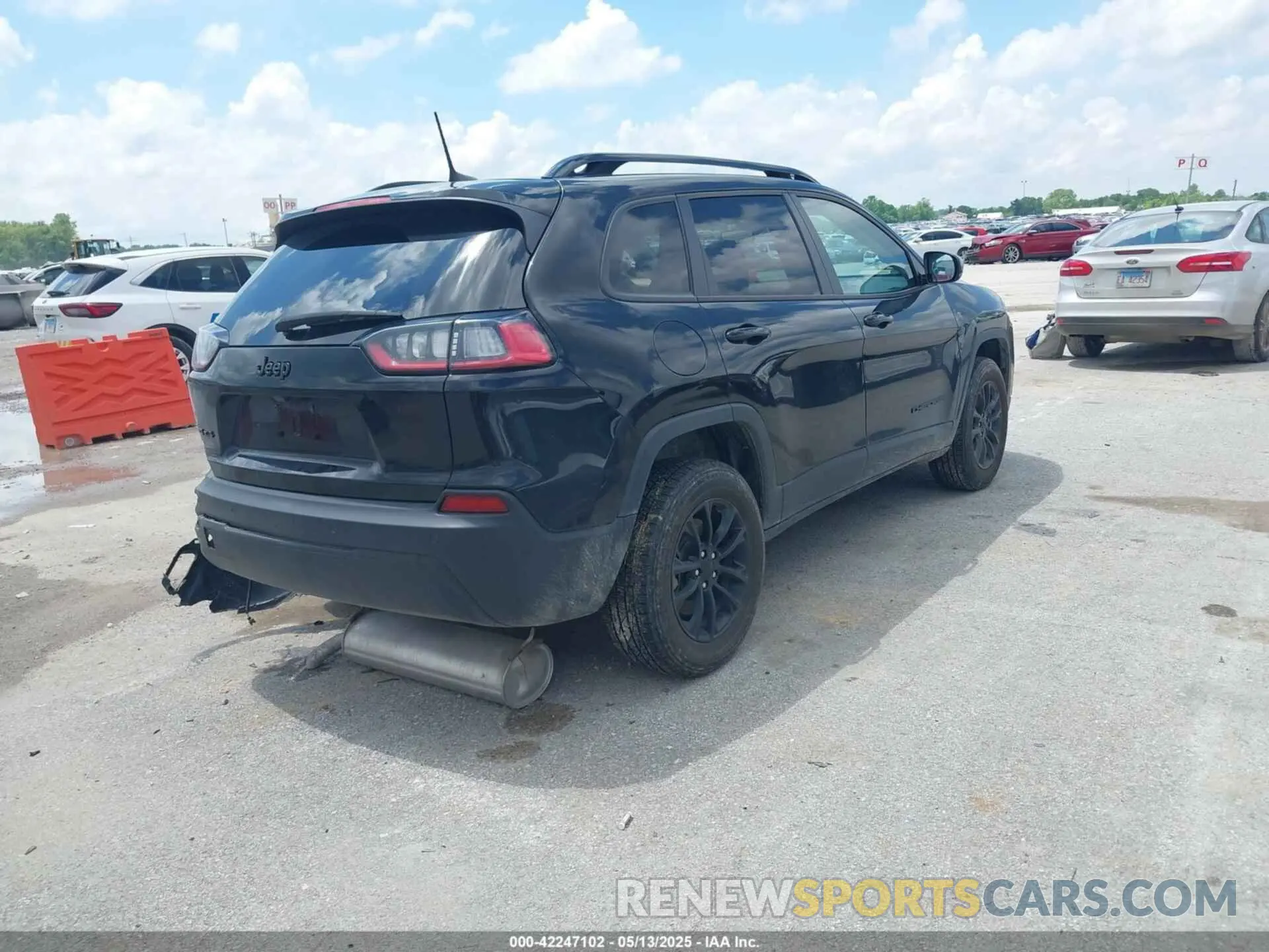 4 Фотография поврежденного автомобиля 1C4PJMMB9PD105976 JEEP CHEROKEE 2023