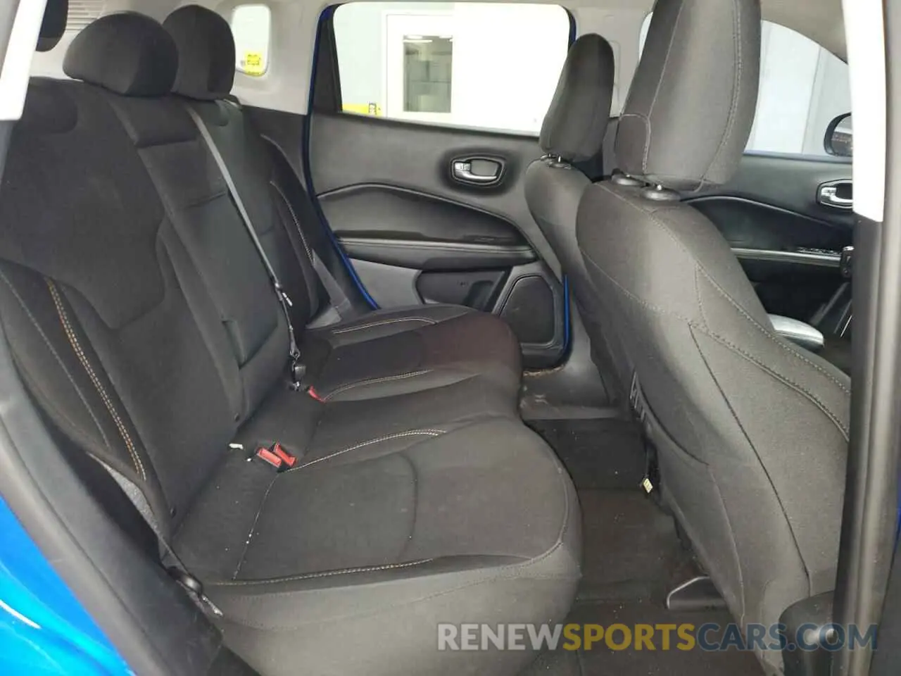 11 Фотография поврежденного автомобиля 3C4NJCAB0KT614119 JEEP COMPASS 2019