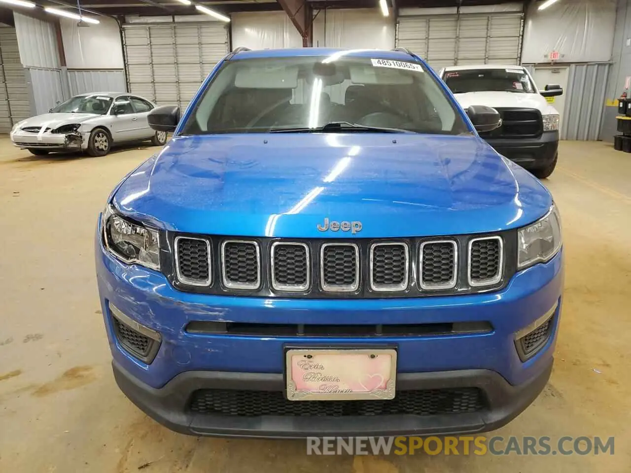 5 Фотография поврежденного автомобиля 3C4NJCAB0KT614119 JEEP COMPASS 2019