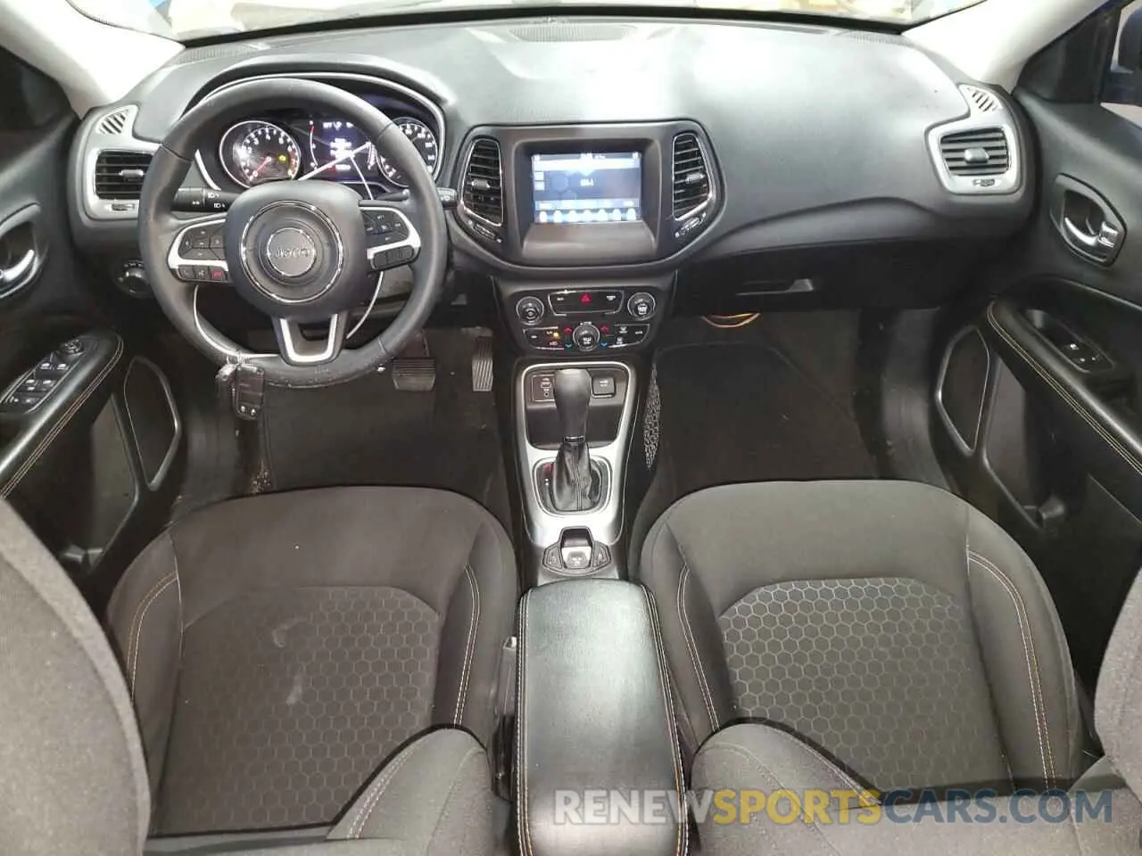 8 Фотография поврежденного автомобиля 3C4NJCAB0KT614119 JEEP COMPASS 2019