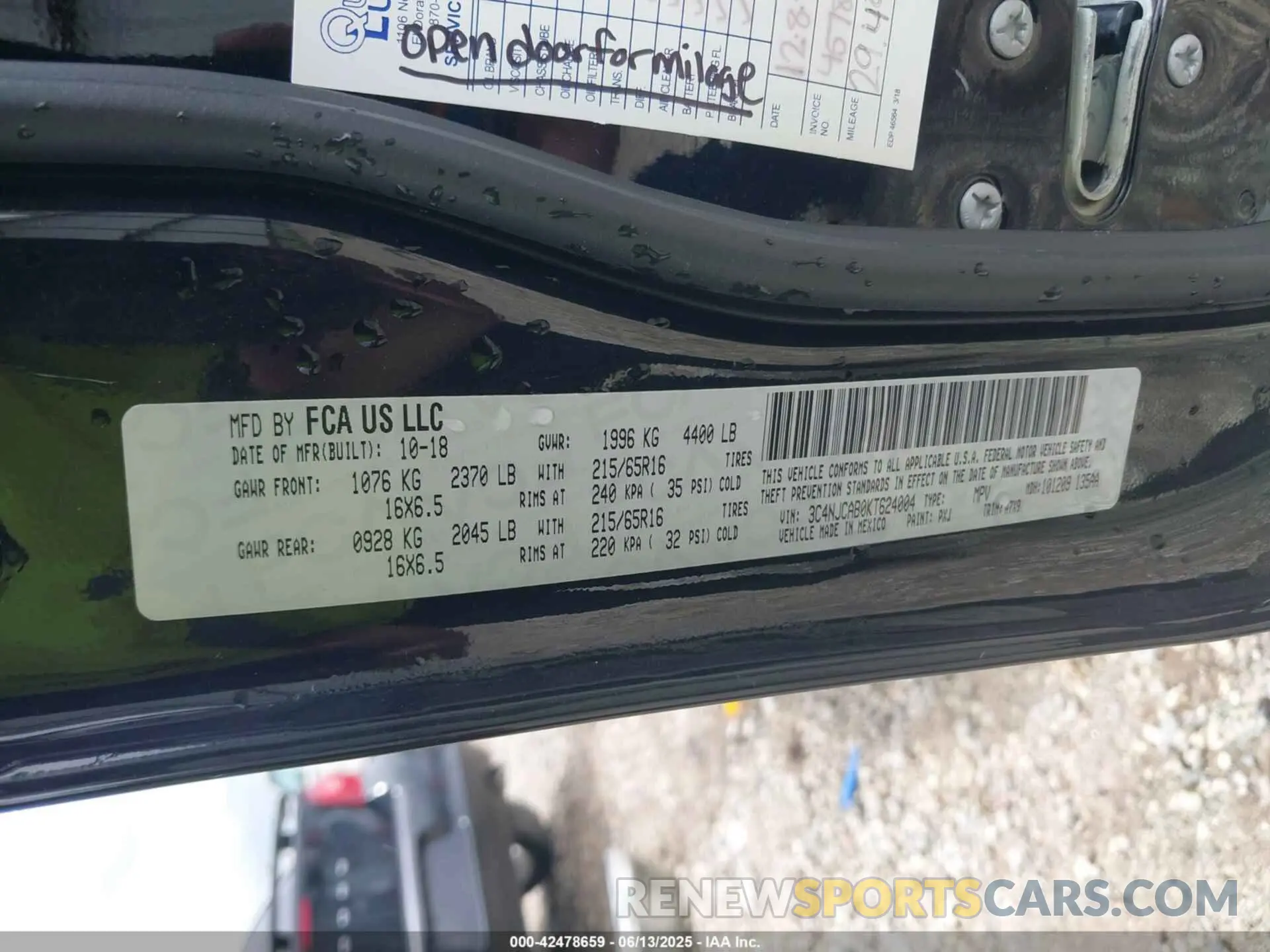 9 Photograph of a damaged car 3C4NJCAB0KT624004 JEEP COMPASS 2019