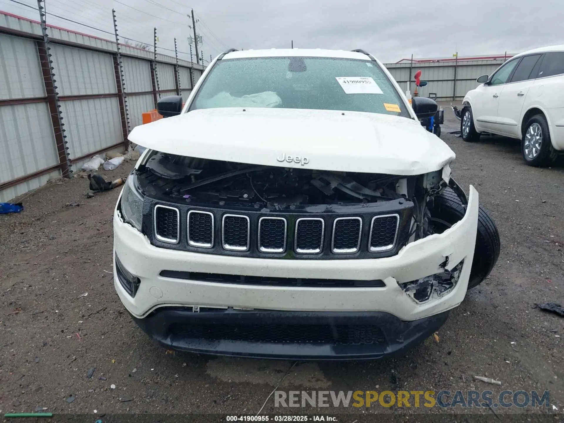 12 Фотография поврежденного автомобиля 3C4NJCAB1KT637294 JEEP COMPASS 2019