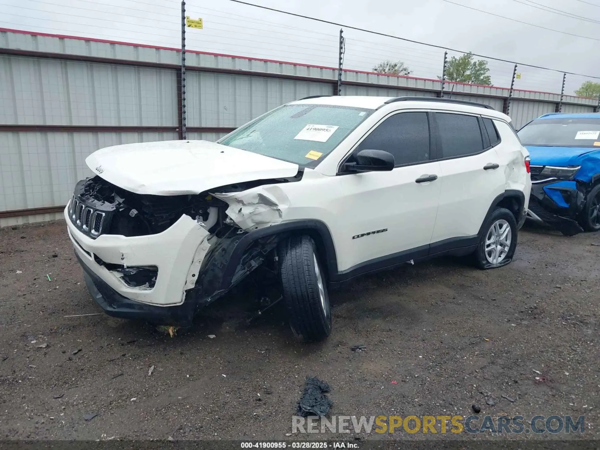 2 Фотография поврежденного автомобиля 3C4NJCAB1KT637294 JEEP COMPASS 2019