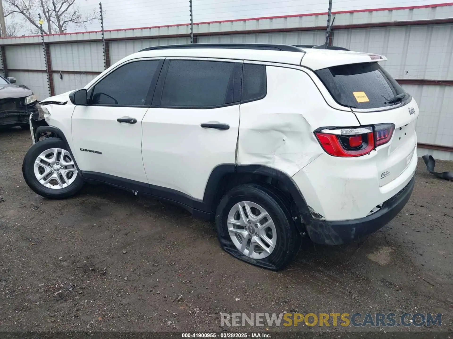 3 Фотография поврежденного автомобиля 3C4NJCAB1KT637294 JEEP COMPASS 2019