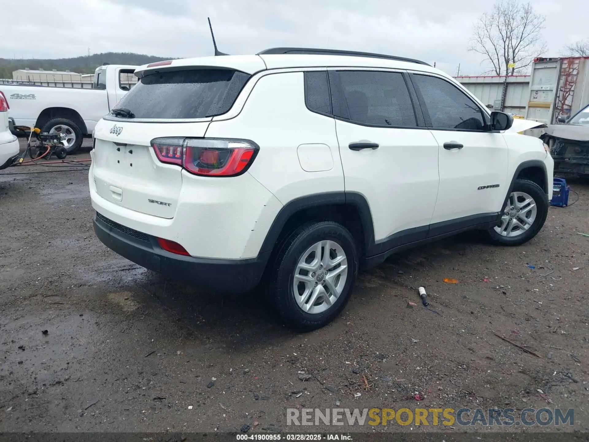 4 Фотография поврежденного автомобиля 3C4NJCAB1KT637294 JEEP COMPASS 2019