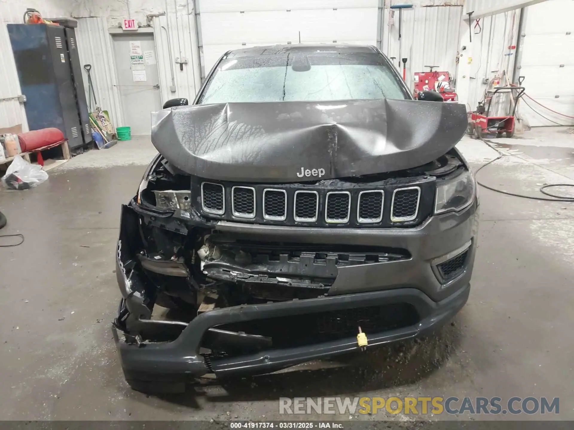 12 Фотография поврежденного автомобиля 3C4NJCAB1KT762800 JEEP COMPASS 2019