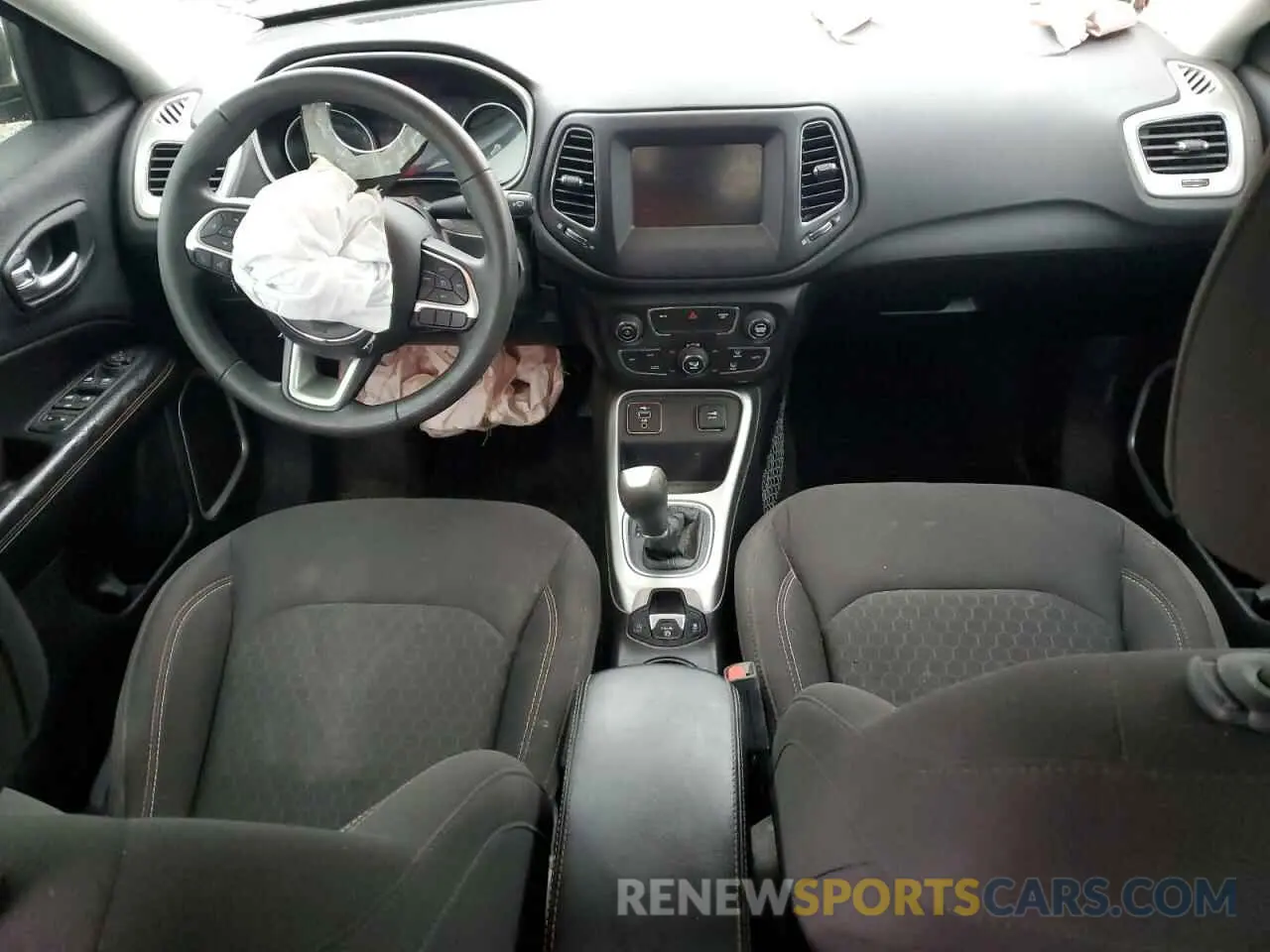 8 Photograph of a damaged car 3C4NJCAB1KT850956 JEEP COMPASS 2019